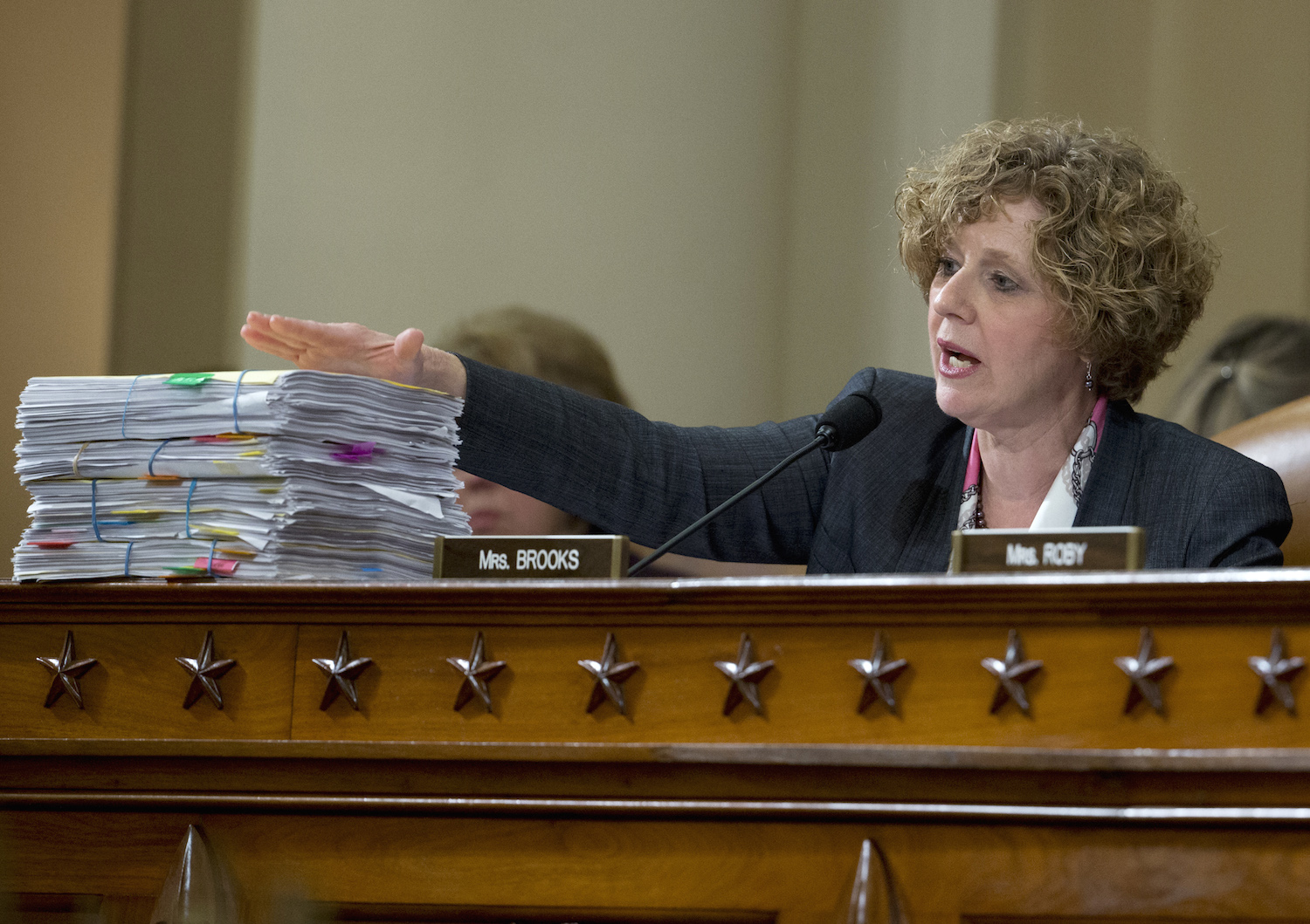 State ignored 17 FOIA requests for Clinton’s emails before 2014