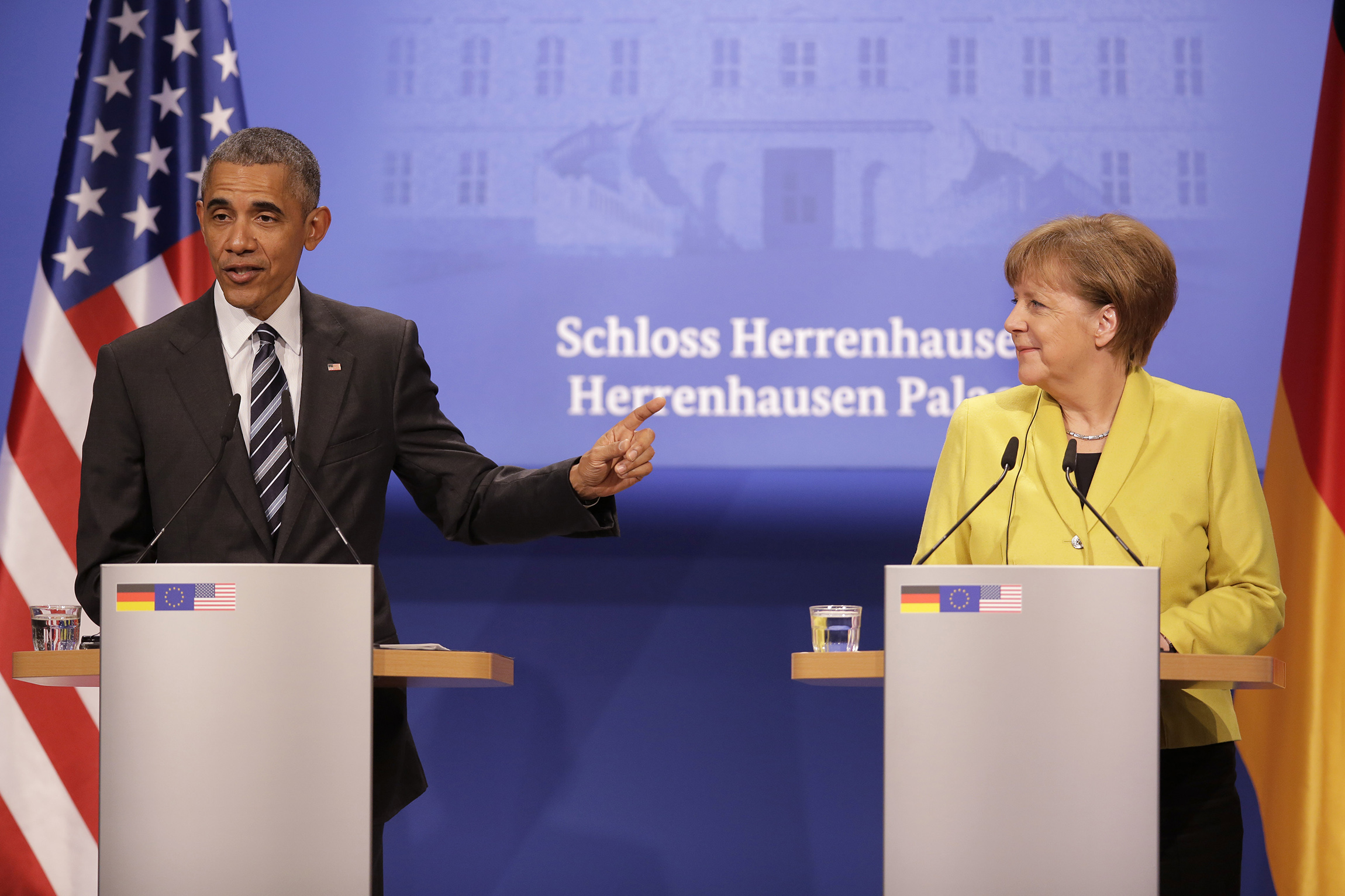 Obama: Germany’s Merkel is right on refugee welcome