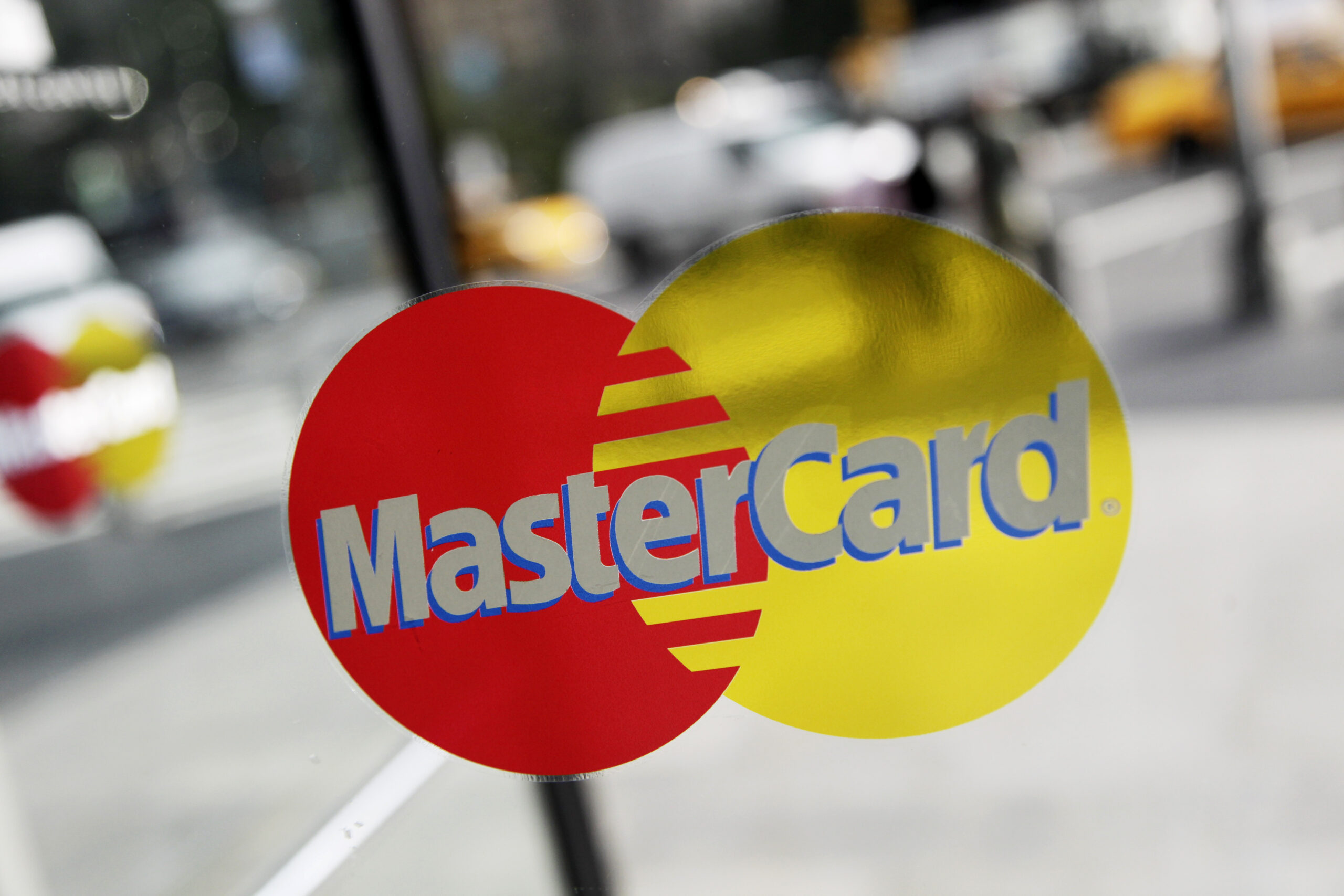 MasterCard 1Q profit rises 14 percent