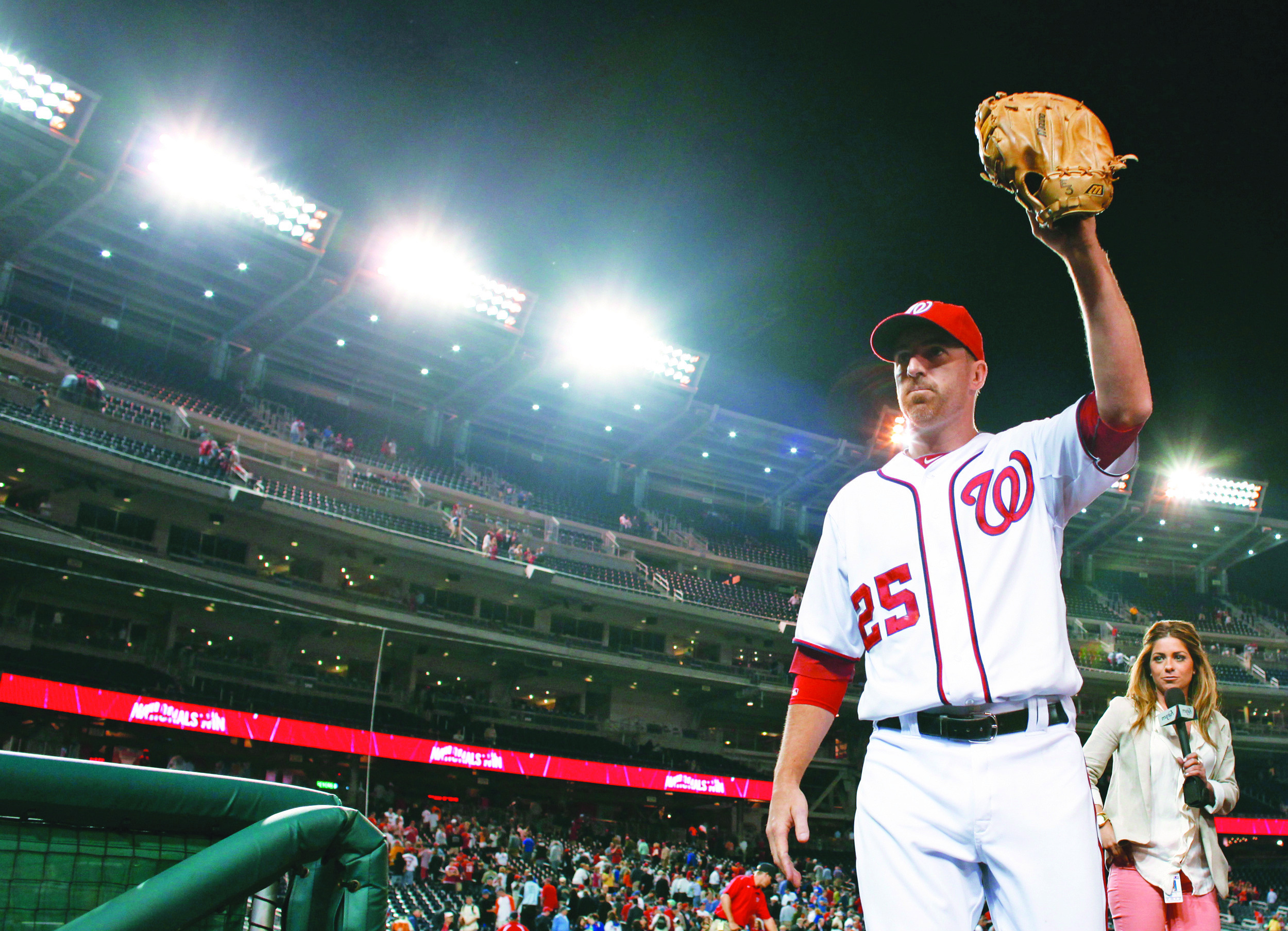 Nationals’ LaRoche always has the scoop