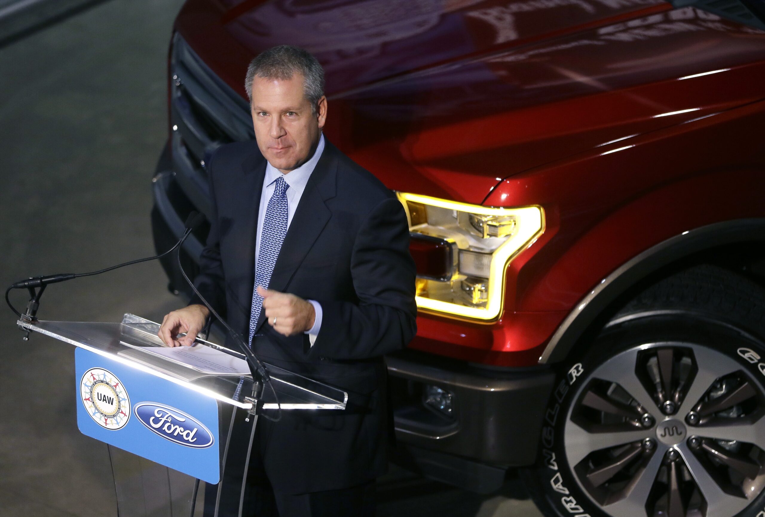 Ford hiring 850 workers for new truck