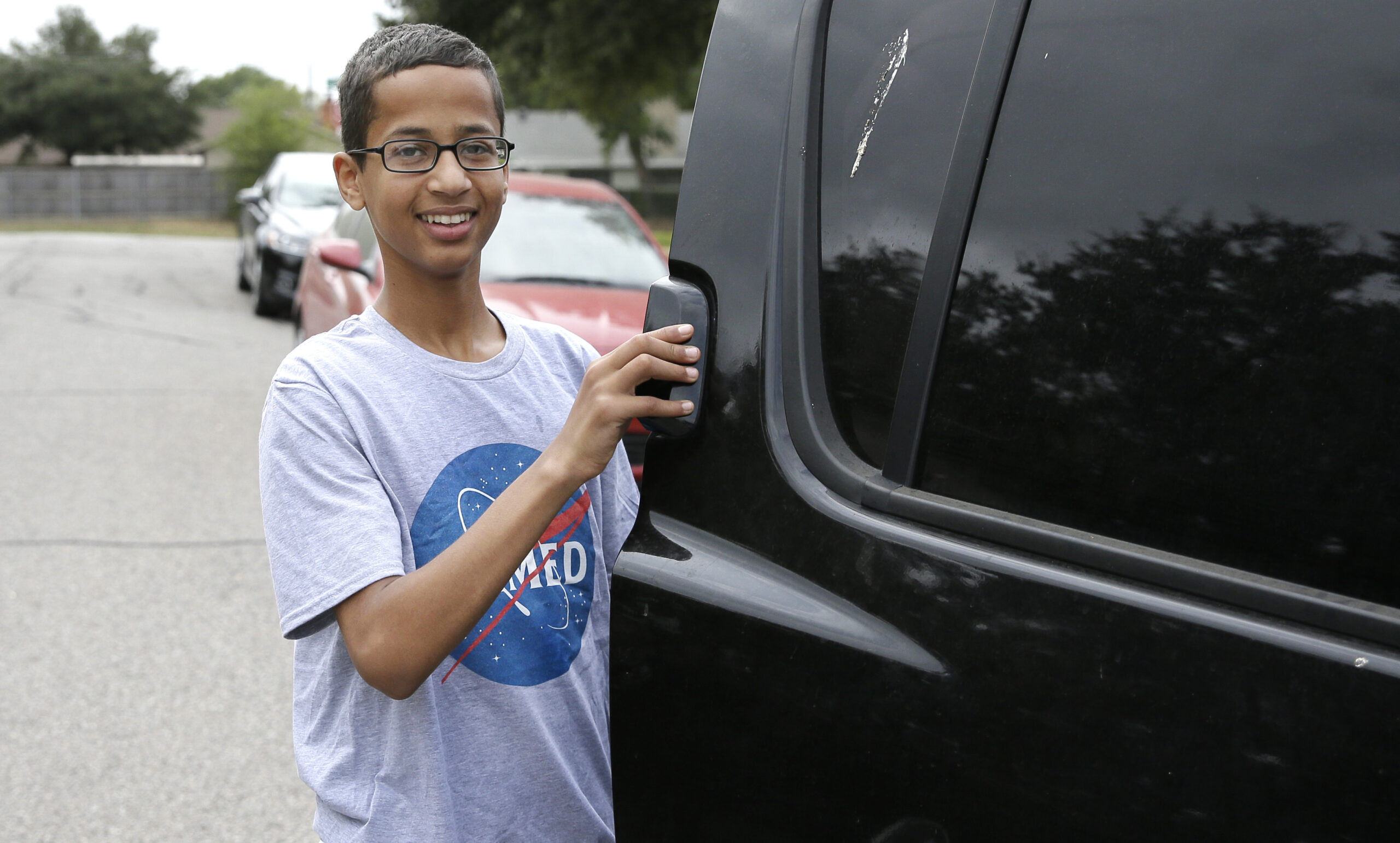 ‘Clock kid’ sues Texas town for $15 million