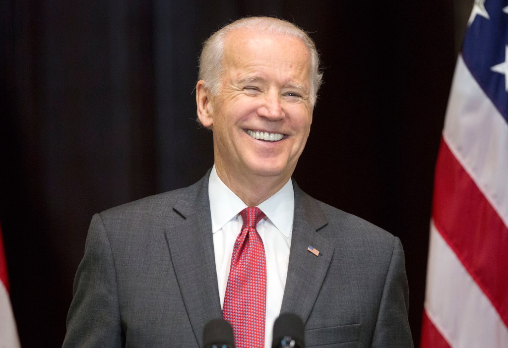Biden clarifies his Clinton, Sanders remarks