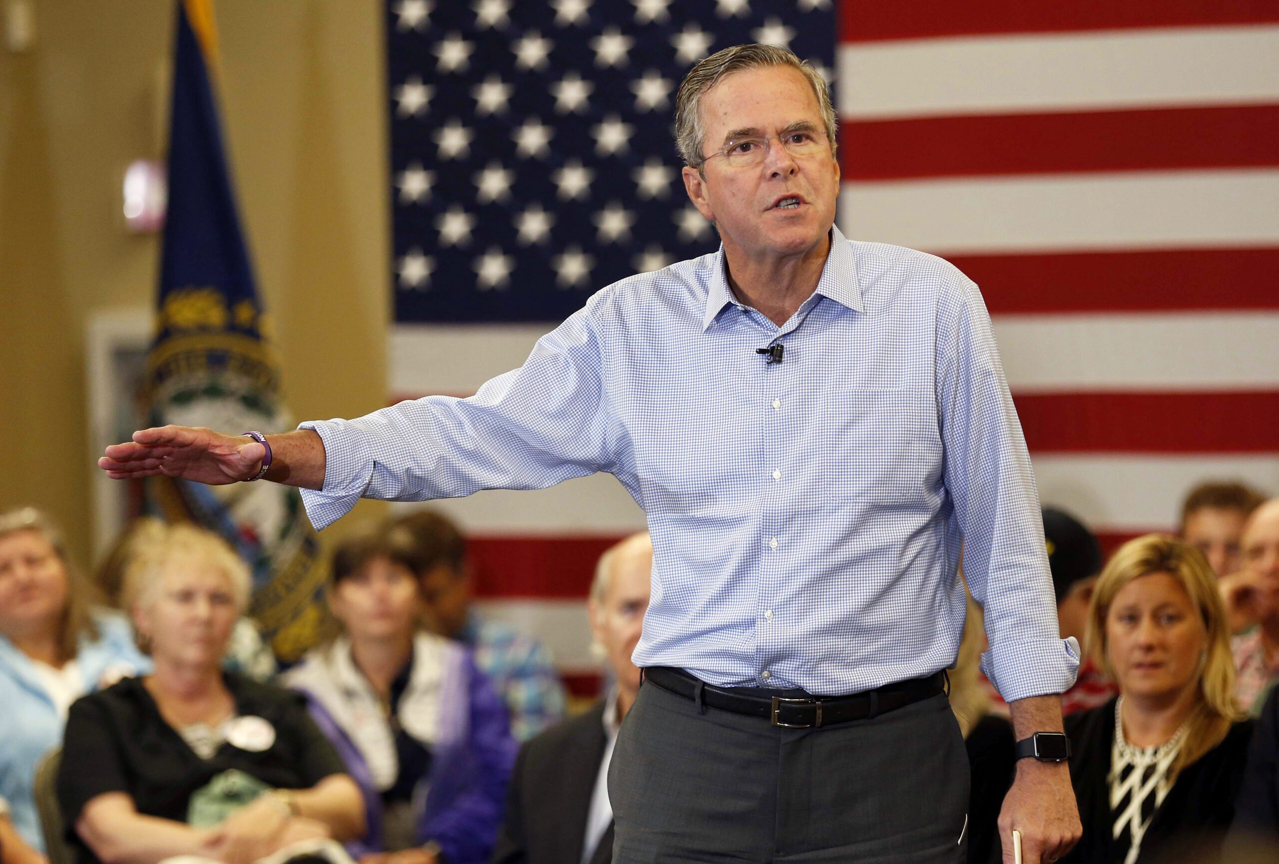 Jeb Bush blasts Clinton for ‘insulting’ veterans