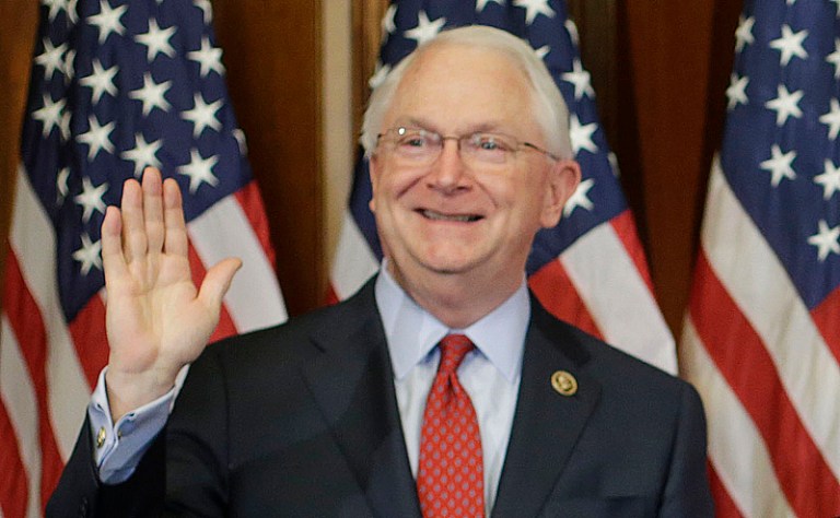 LawmakersÂ voted overwhelmingly for an amendment to take provisions affecting banks and the government-sponsored enterprises out of a transportation bill that passed the House. The amendment, offered by Rep. Randy Neugebauer, R-Texas, passed 354-72.Â Â (AP file photo/Pablo Martinez Monsivais )