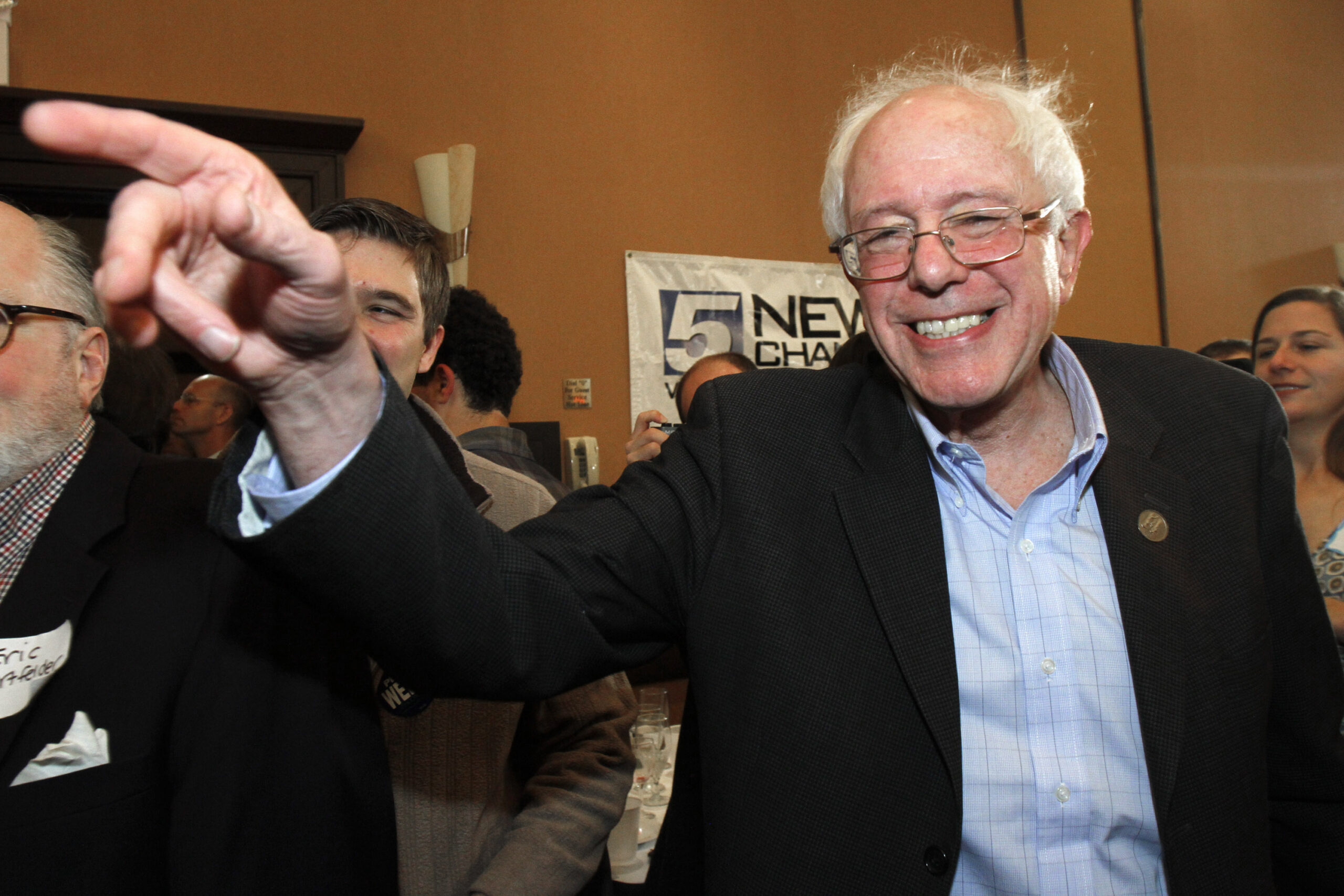 Sanders laughs off Clinton’s subtle accusation of sexism