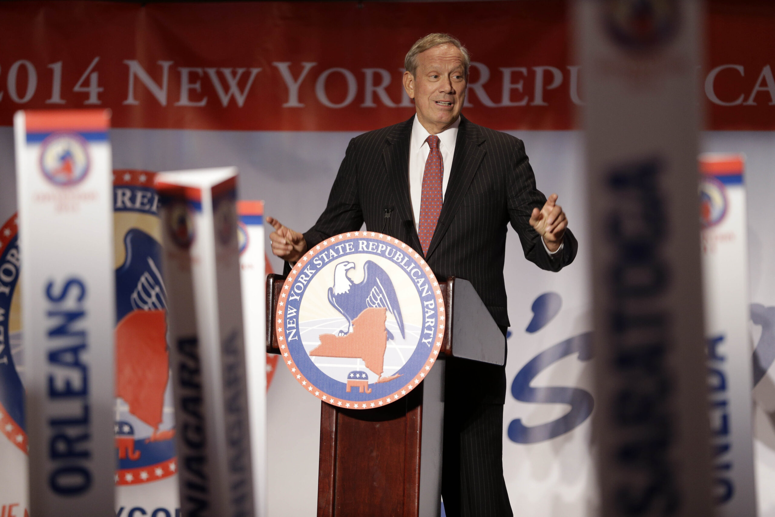 Pataki flirts with presidential run