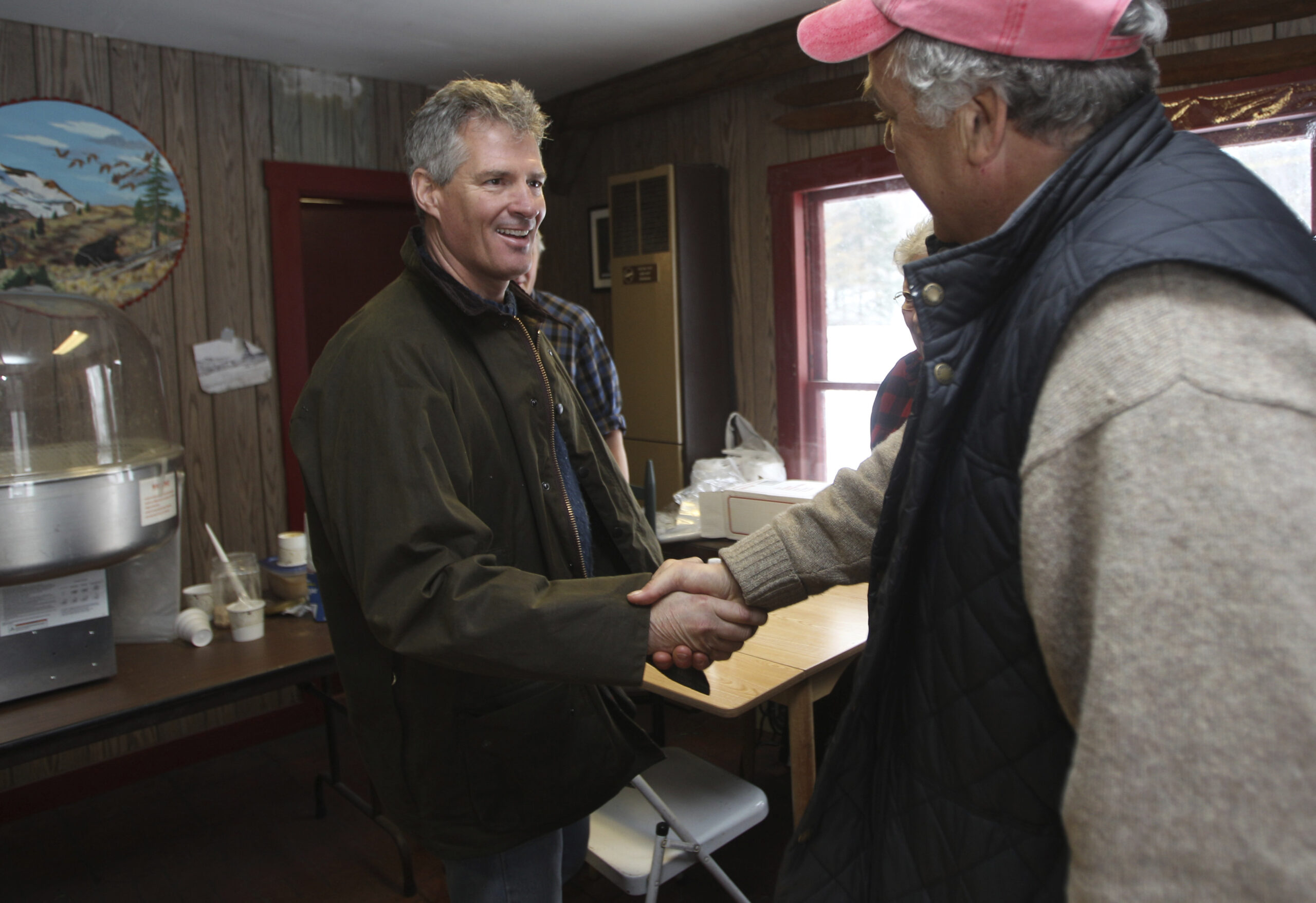 Republican poll shows Scott Brown leading in New Hampshire