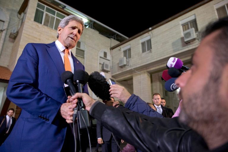 Secretary of State John Kerry spoke with Russian Foreign Minister Sergey Lavrov on Wednesday to urge Russia to remain 