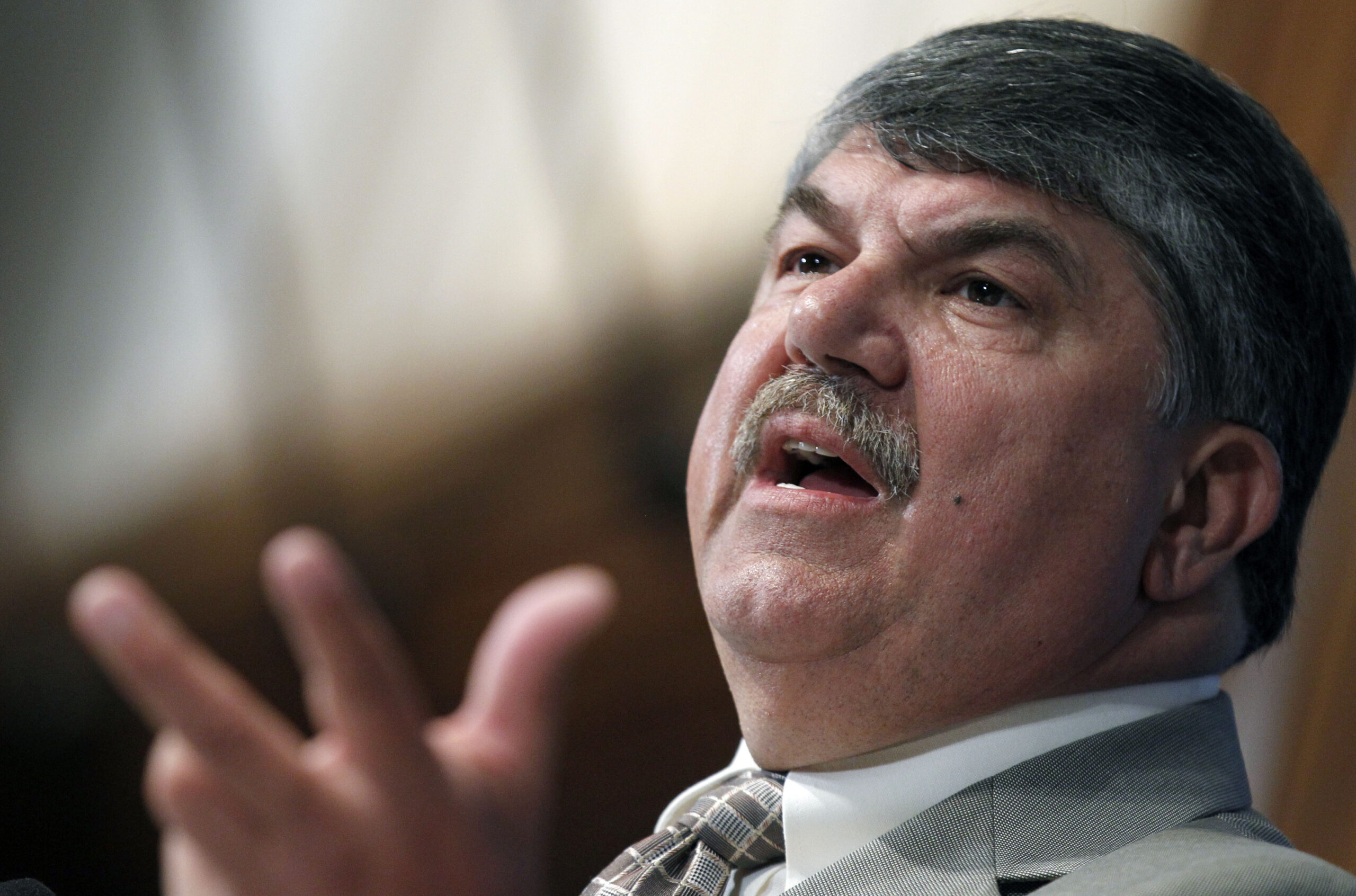 AFL-CIO to accept non-union members