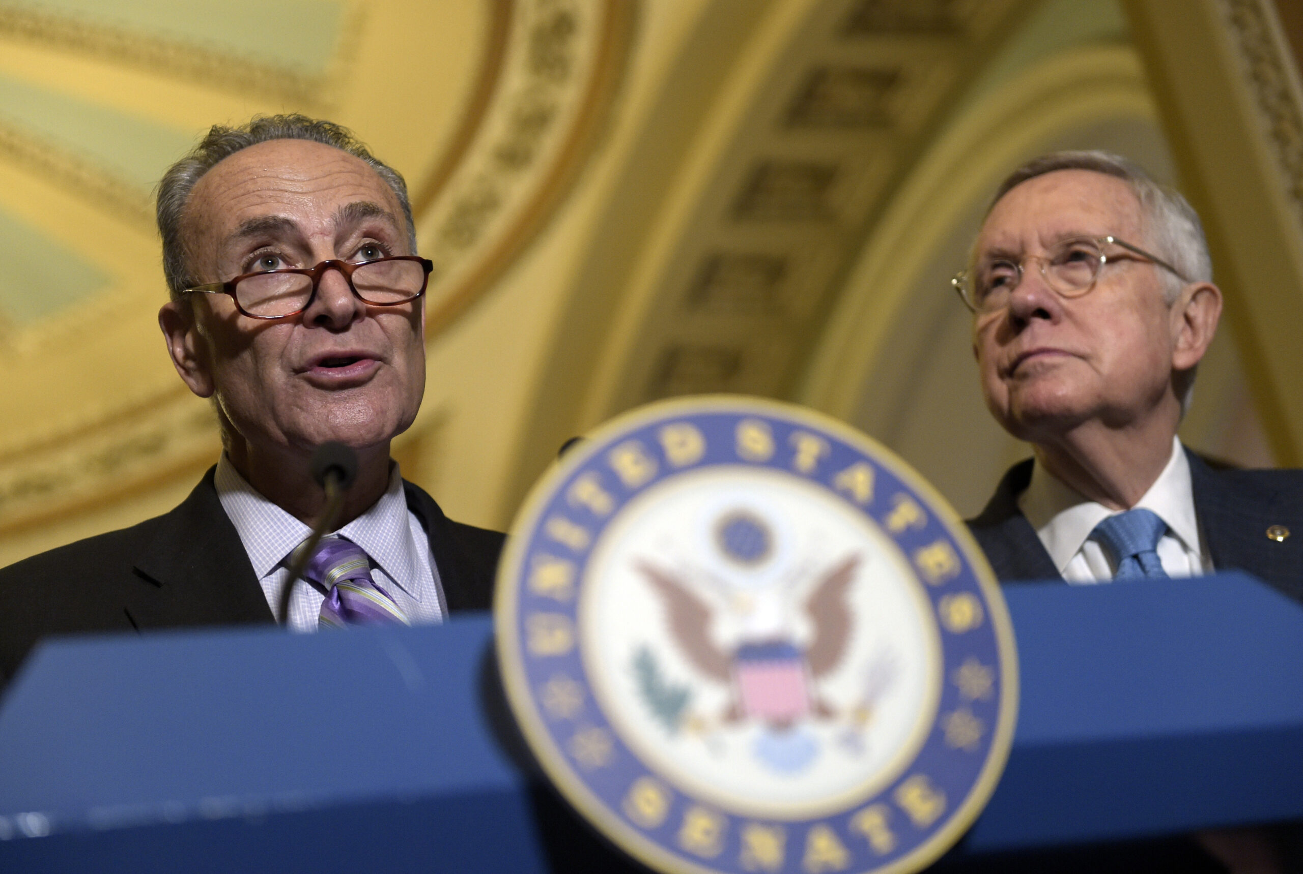 Schumer: No confidence in Comey