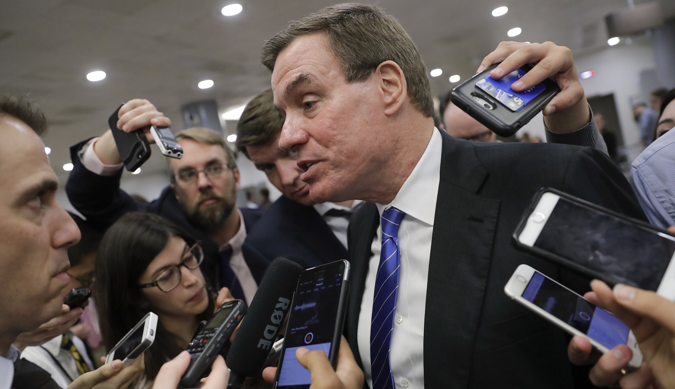 House Intel Committee Republicans leaked texts between Mark Warner, lobbyist for Russian oligarch to media: Report