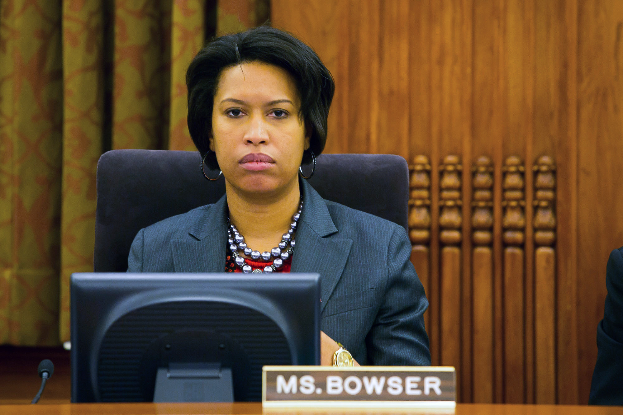 DC Mayor Bowser violates her own indoor mask mandate for a third time