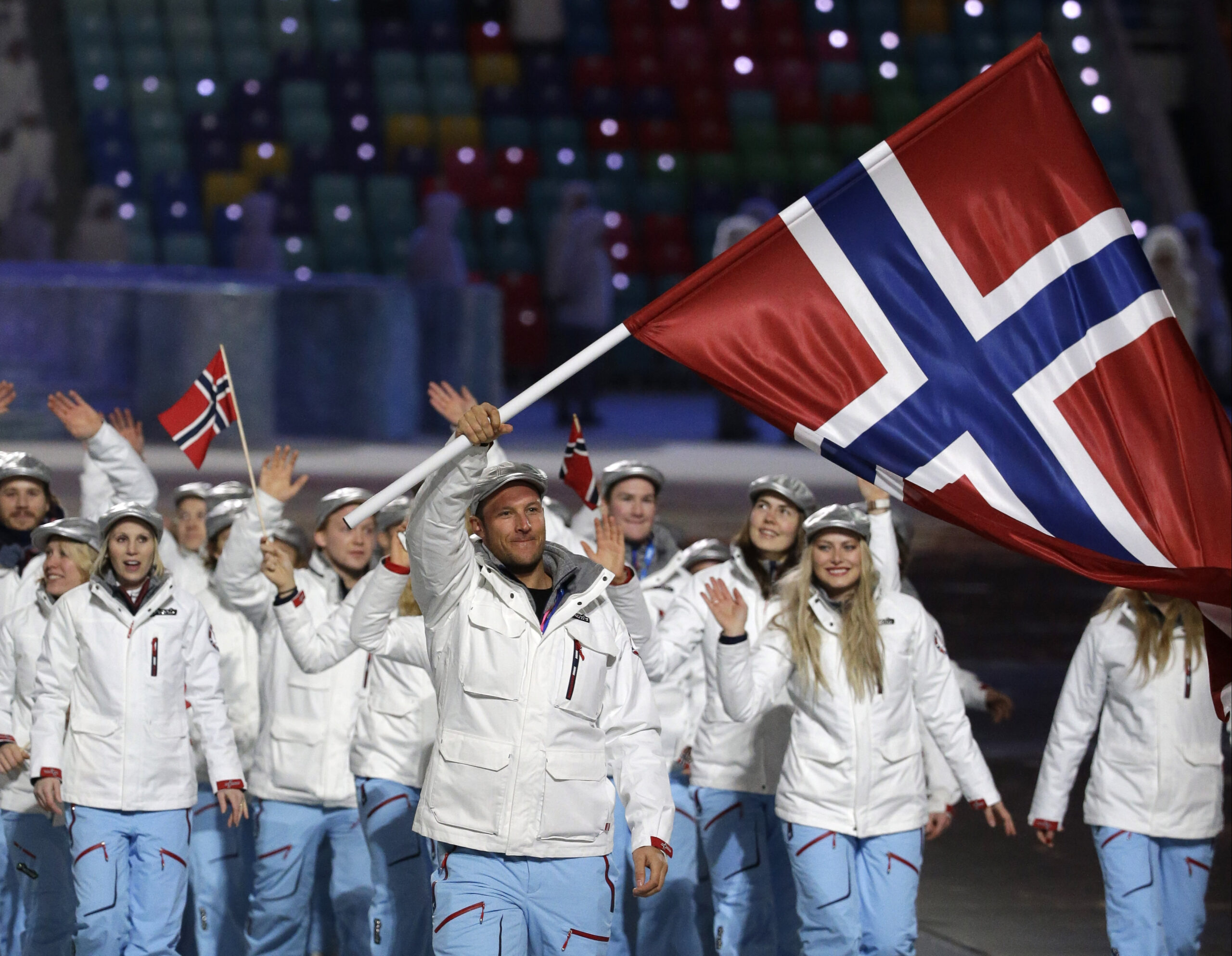 SOCHI SCENE: ‘Went for the 1-hander’