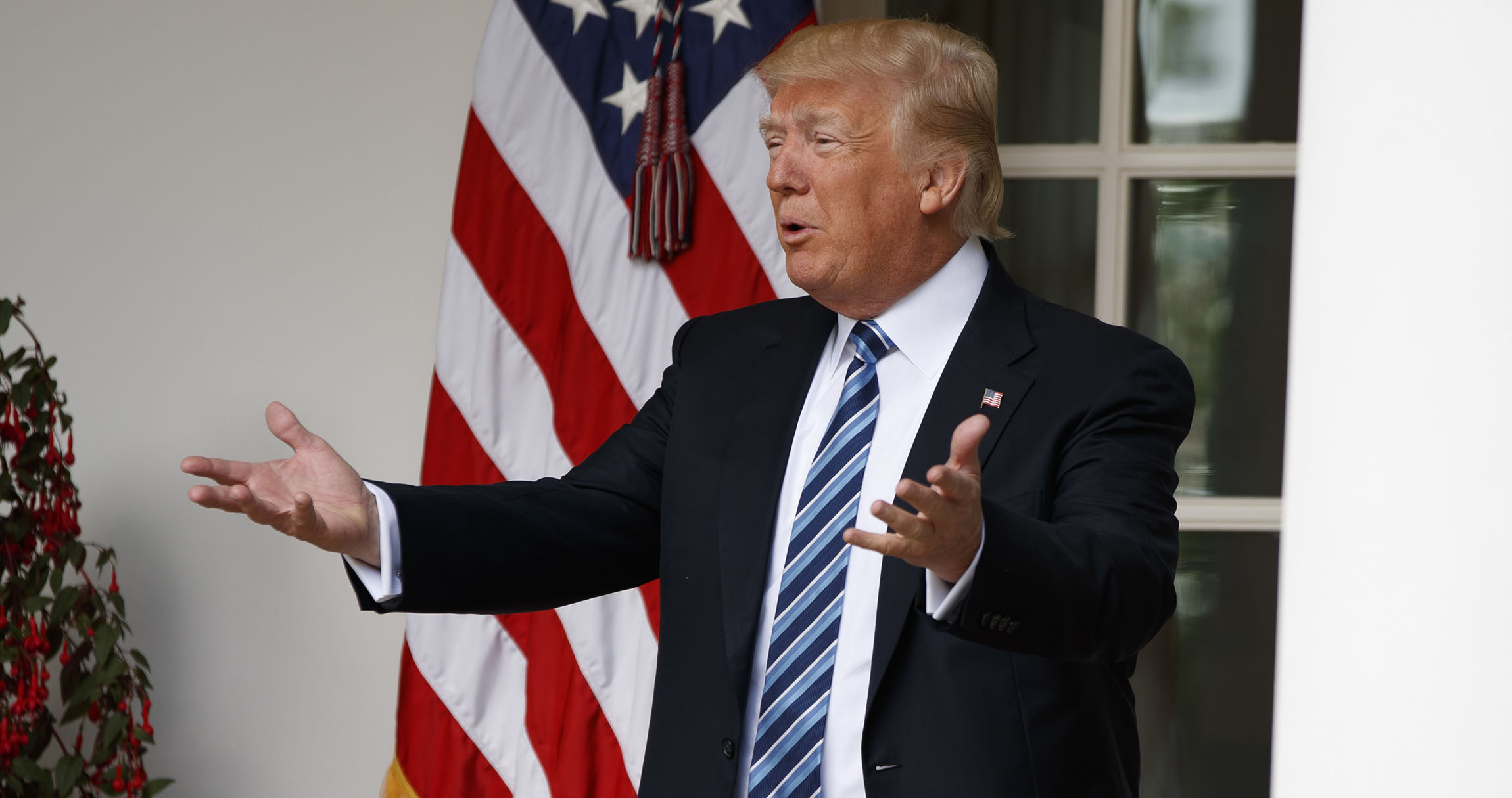 #TrumpShutdown becomes top worldwide trending topic on Twitter