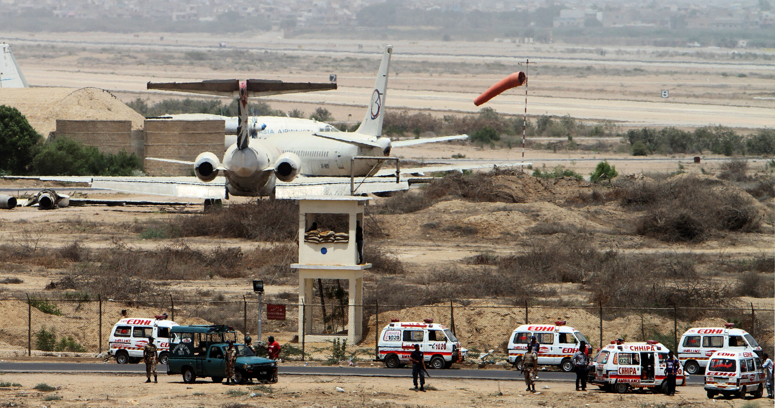 Pakistan forces repel attack near Karachi airport
