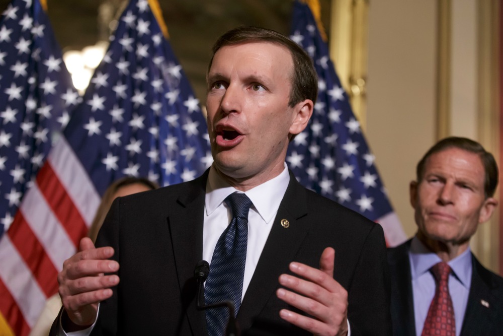 Senate Dem: ‘Republicans have decided to sell weapons to ISIS’