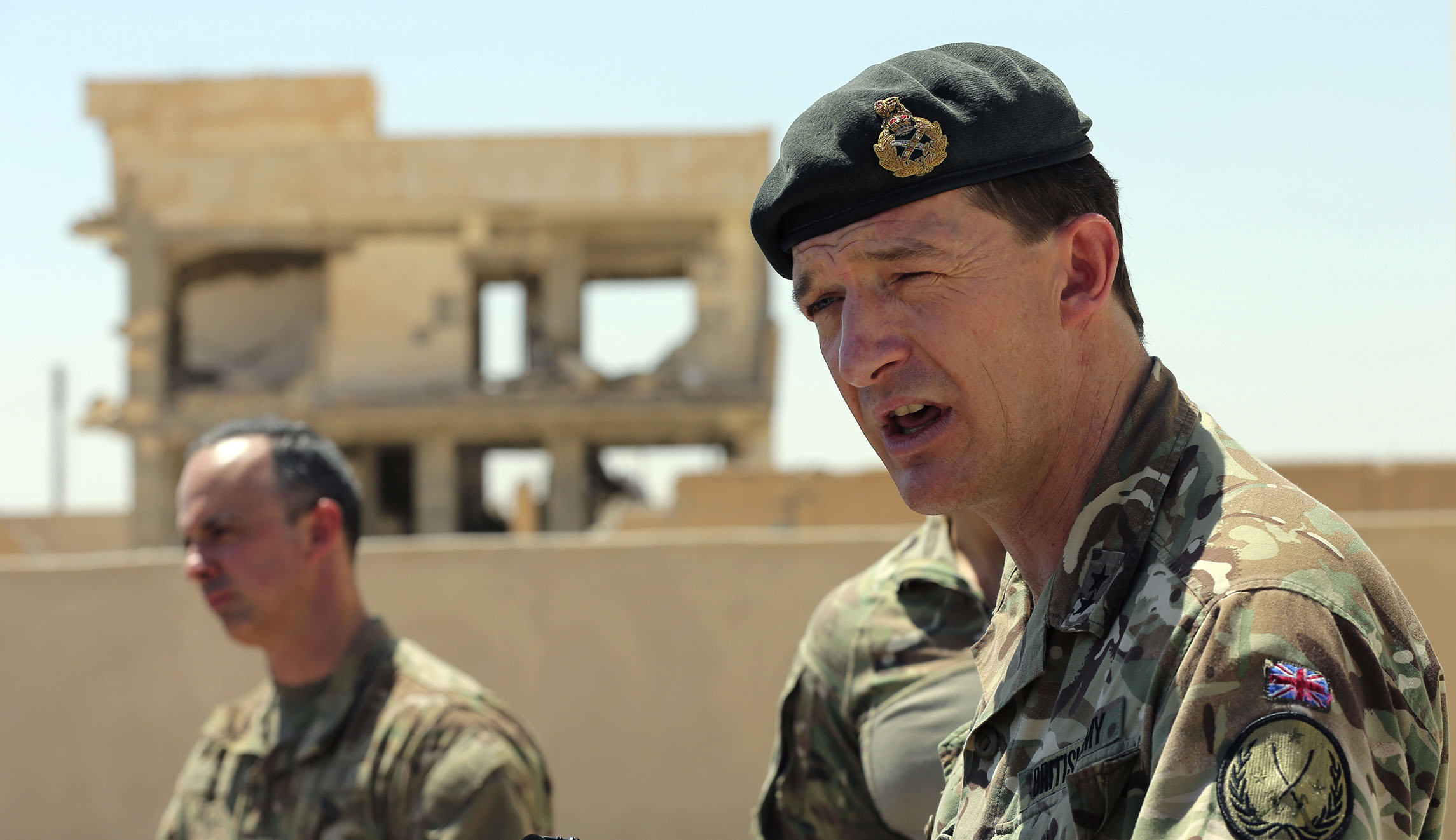 UK general to ISIS: ‘Surrender or die’