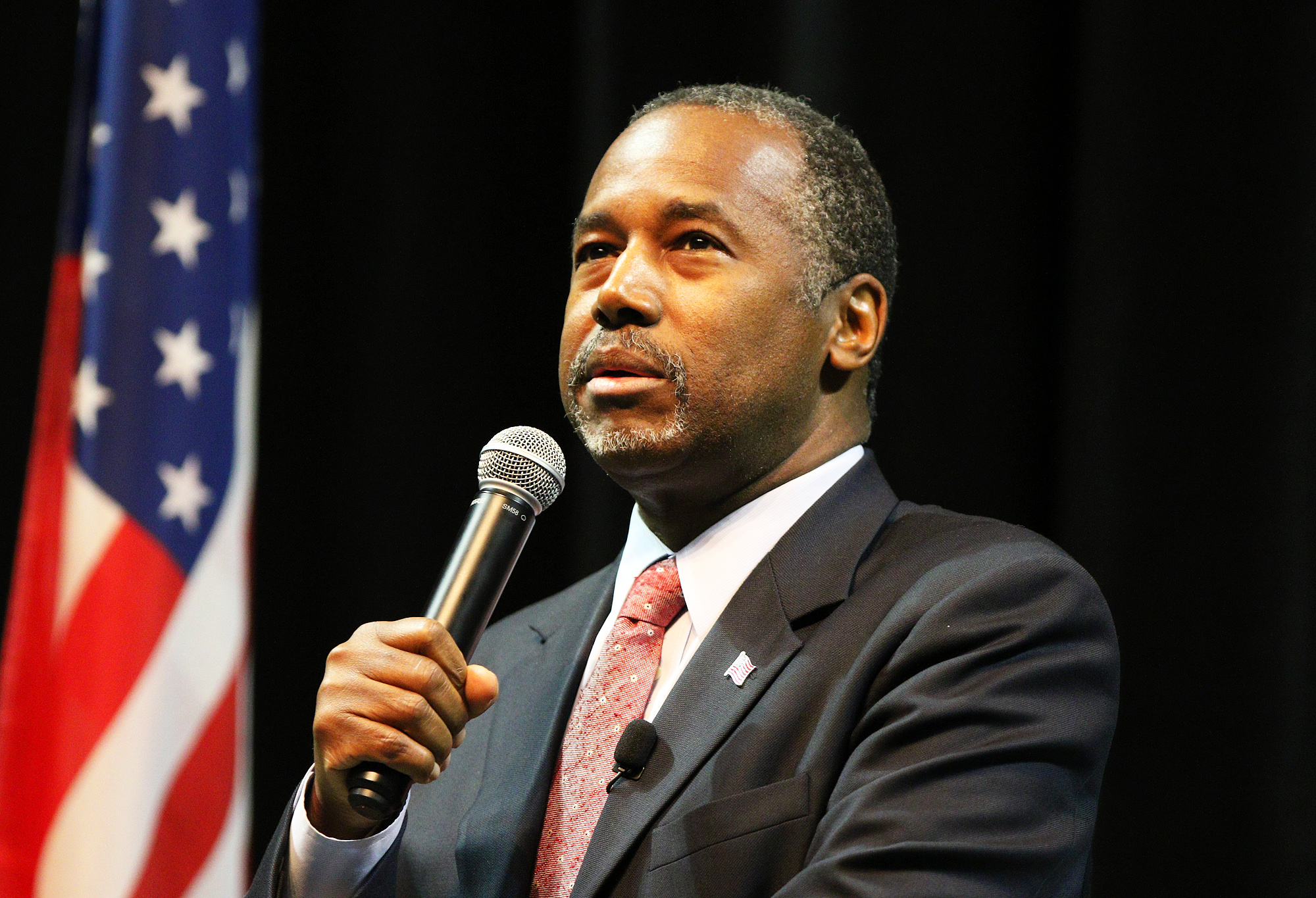 Carson: Clinton ‘making the world a more dangerous place’