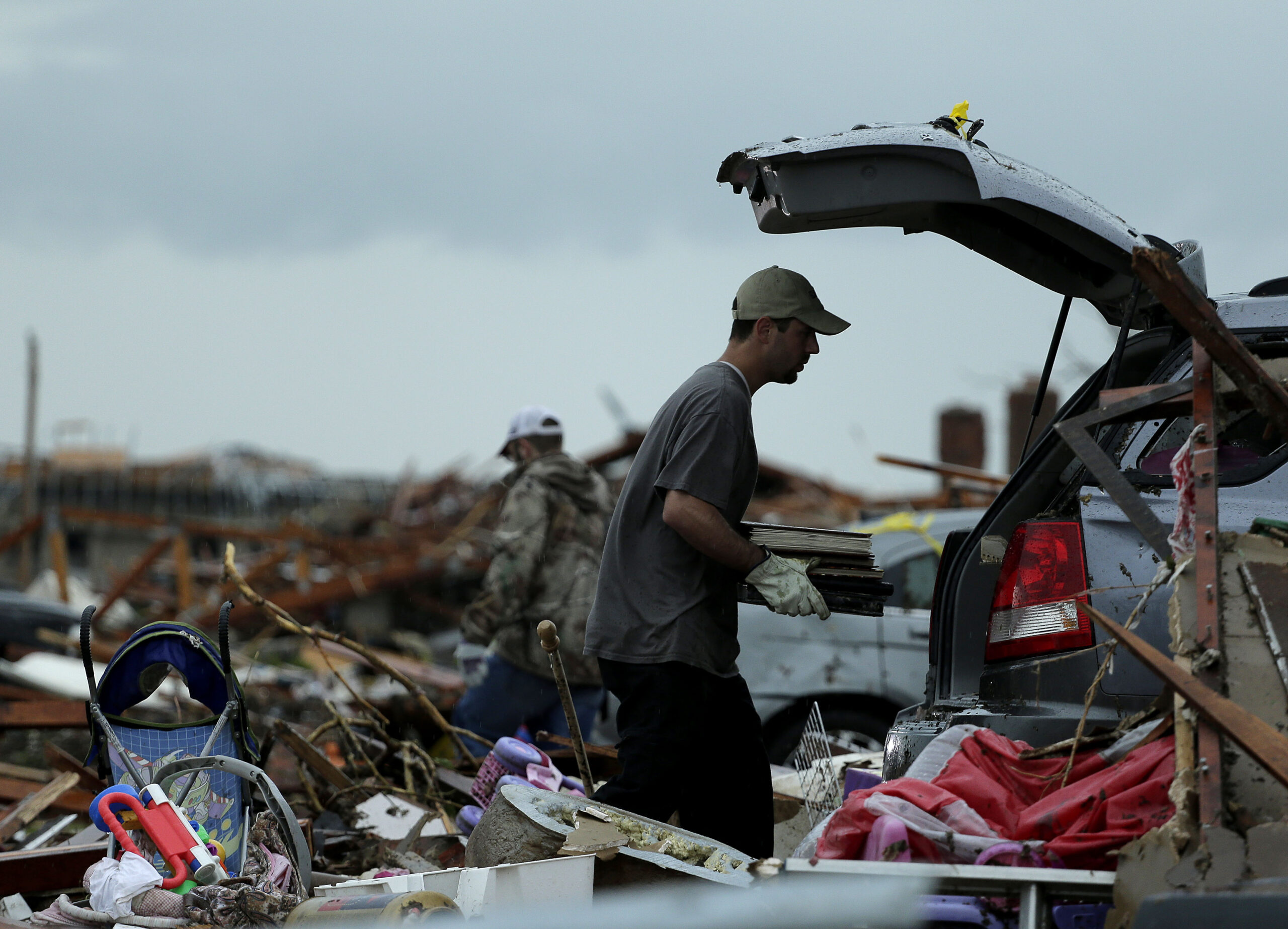 Search for Oklahoma tornado survivors nearly complete
