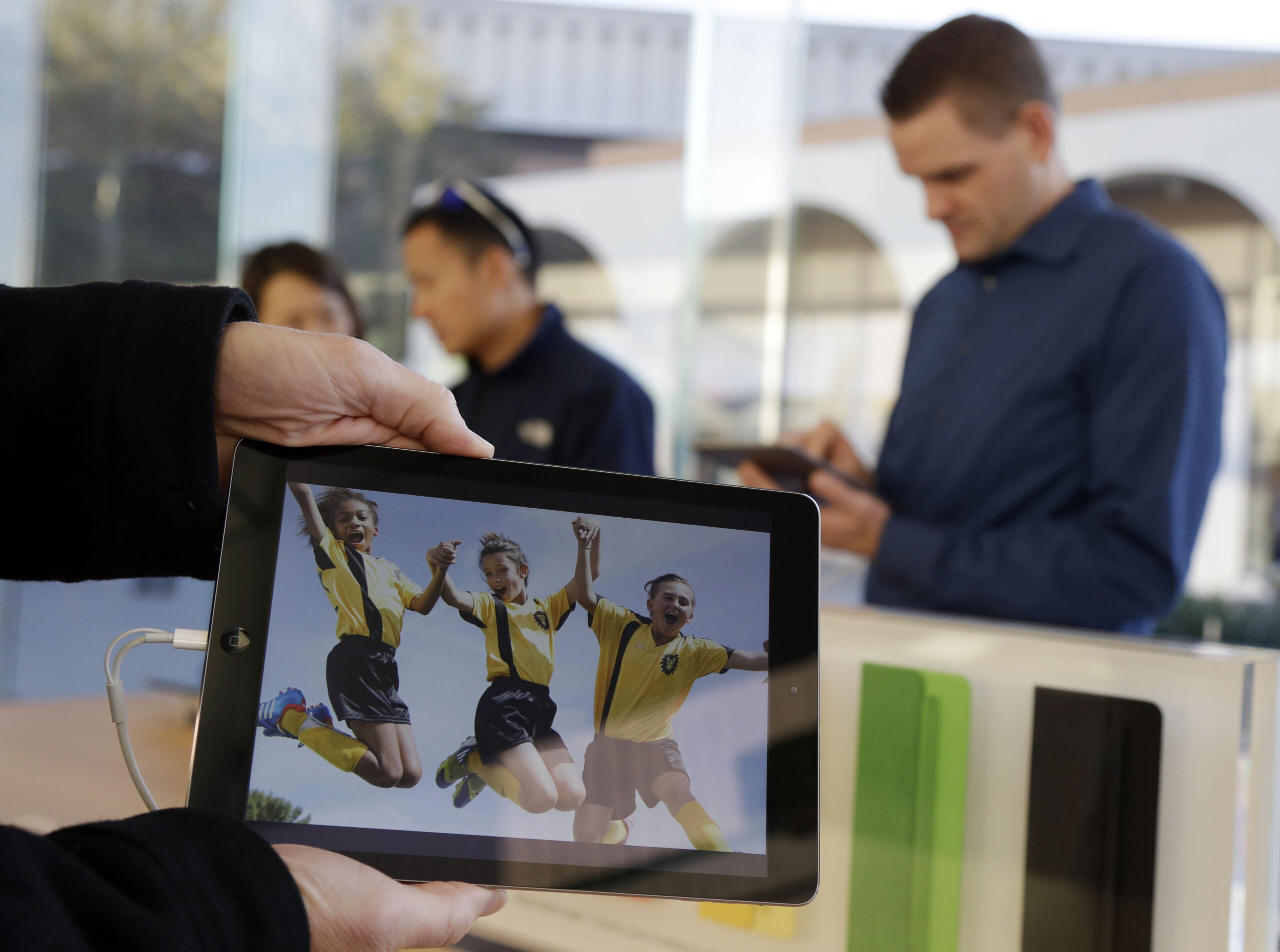 Beyond the tie: Smart shopping for Father’s Day