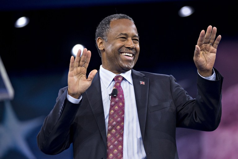 Almost 30 percent of those surveyed predicted Trump would pick Carson. (Andrew Harrer/Bloomberg, File)
