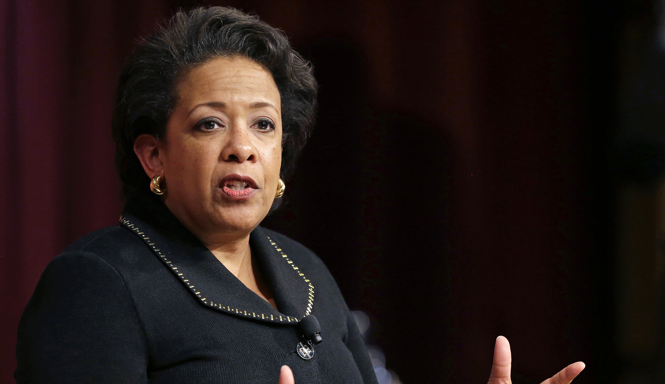 Justice Department redacts talking points on Clinton-Lynch tarmac meeting