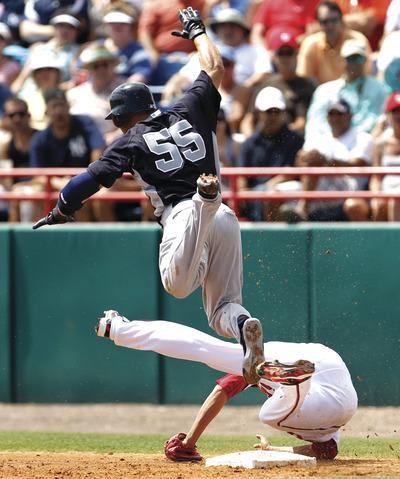Paul Sancya/AP
Nationals starting pitcher Chien-Ming Wang strained his hamstring Thursday.