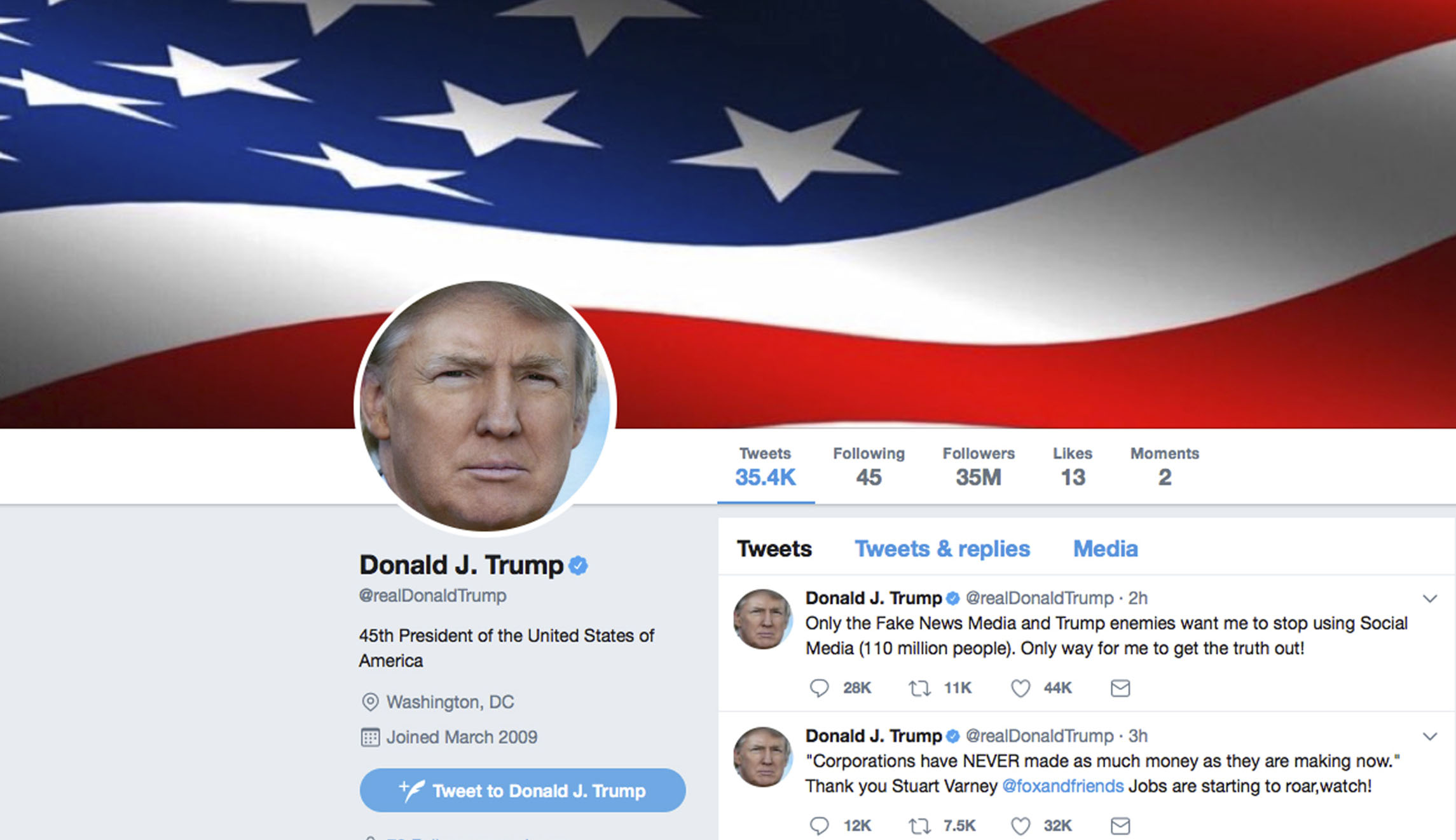 During North Korean and Charlottesville crises, @realDonaldTrump kept playing around with his Twitter photo