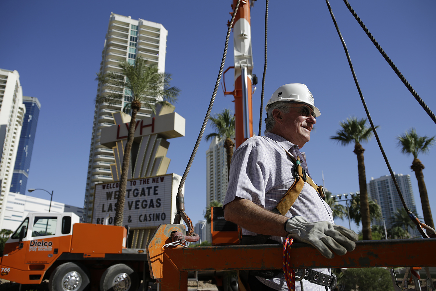 Florida businessman advises 15,000 employees to vote Trump