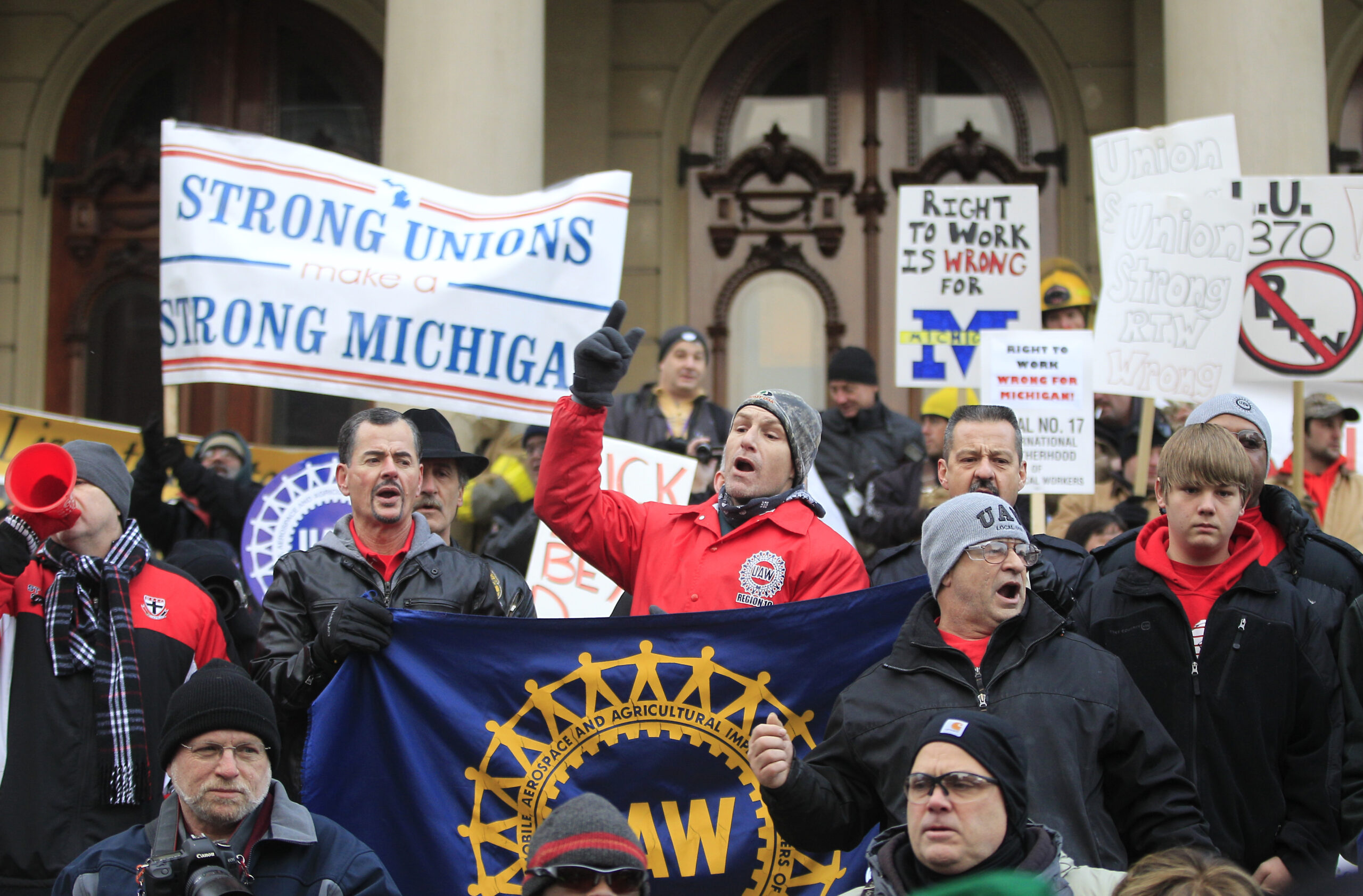Study estimates unionization cost workers in some states $11,000