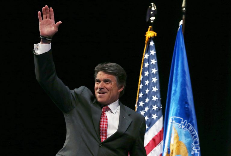 Texas Gov. Rick Perry drafts job growth checklist for Obama