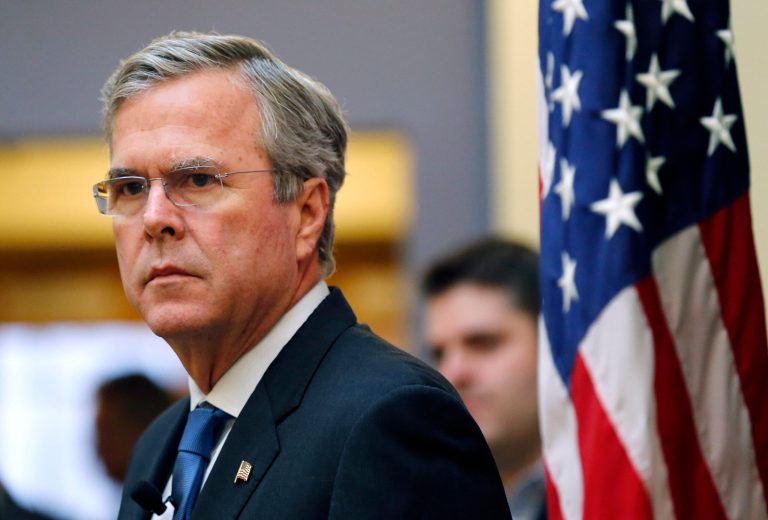 Republican presidential candidate former Florida Gov. Jeb Bush penned an op-ed for FoxNews.com arguing that a governor would be most capable of returning power to the states as president. (AP Photo/Jim Cole)