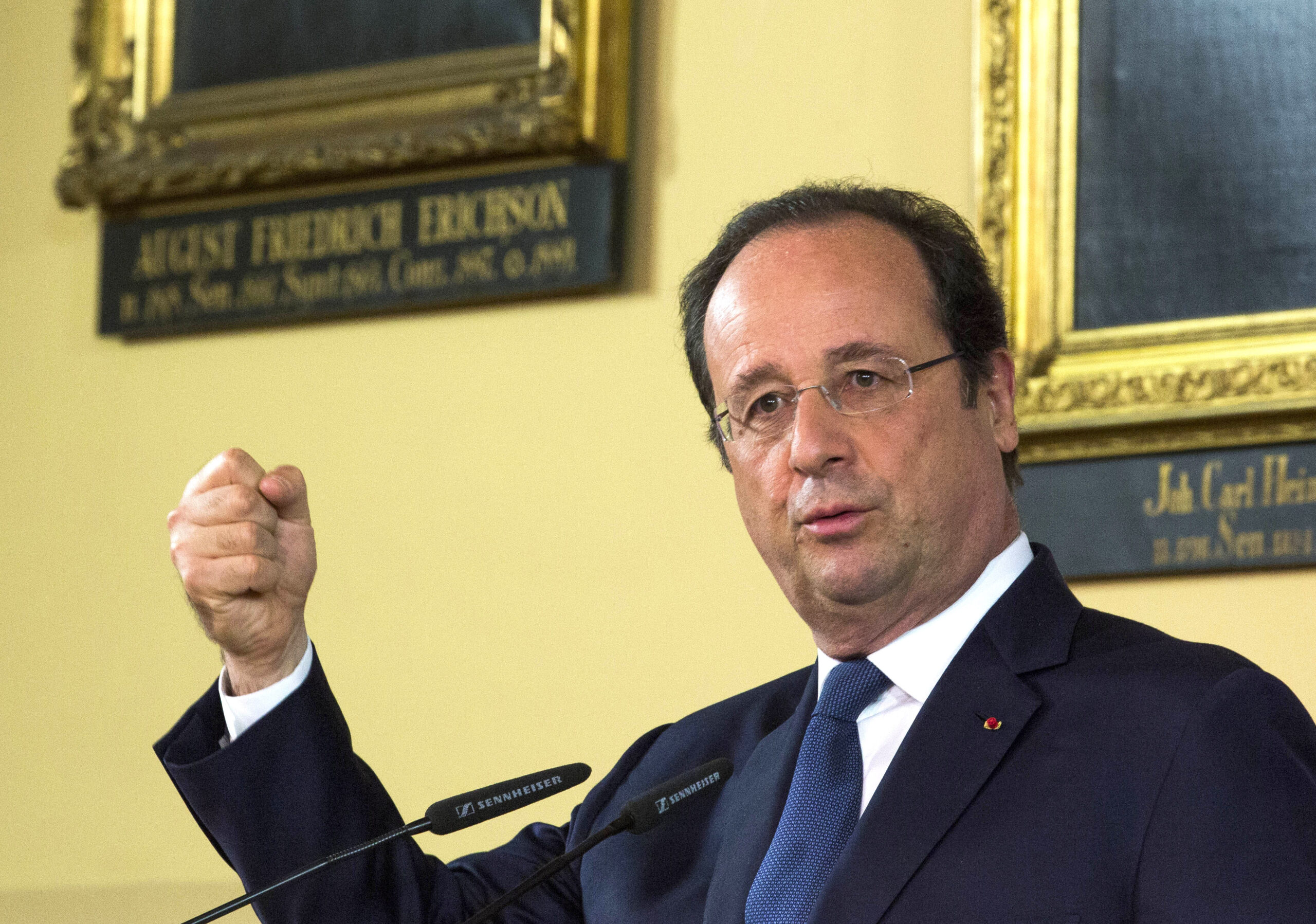 France’s Hollande: awaiting Siemens’ Alstom offer
