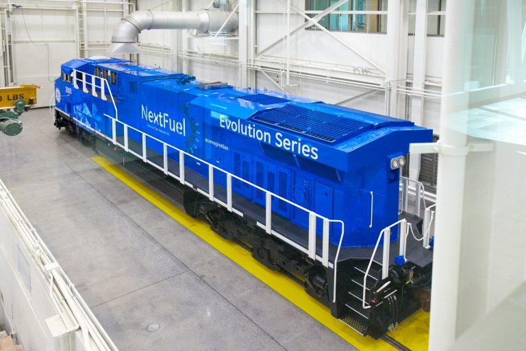 Natural gas locomotives may prove cheaper, cleaner