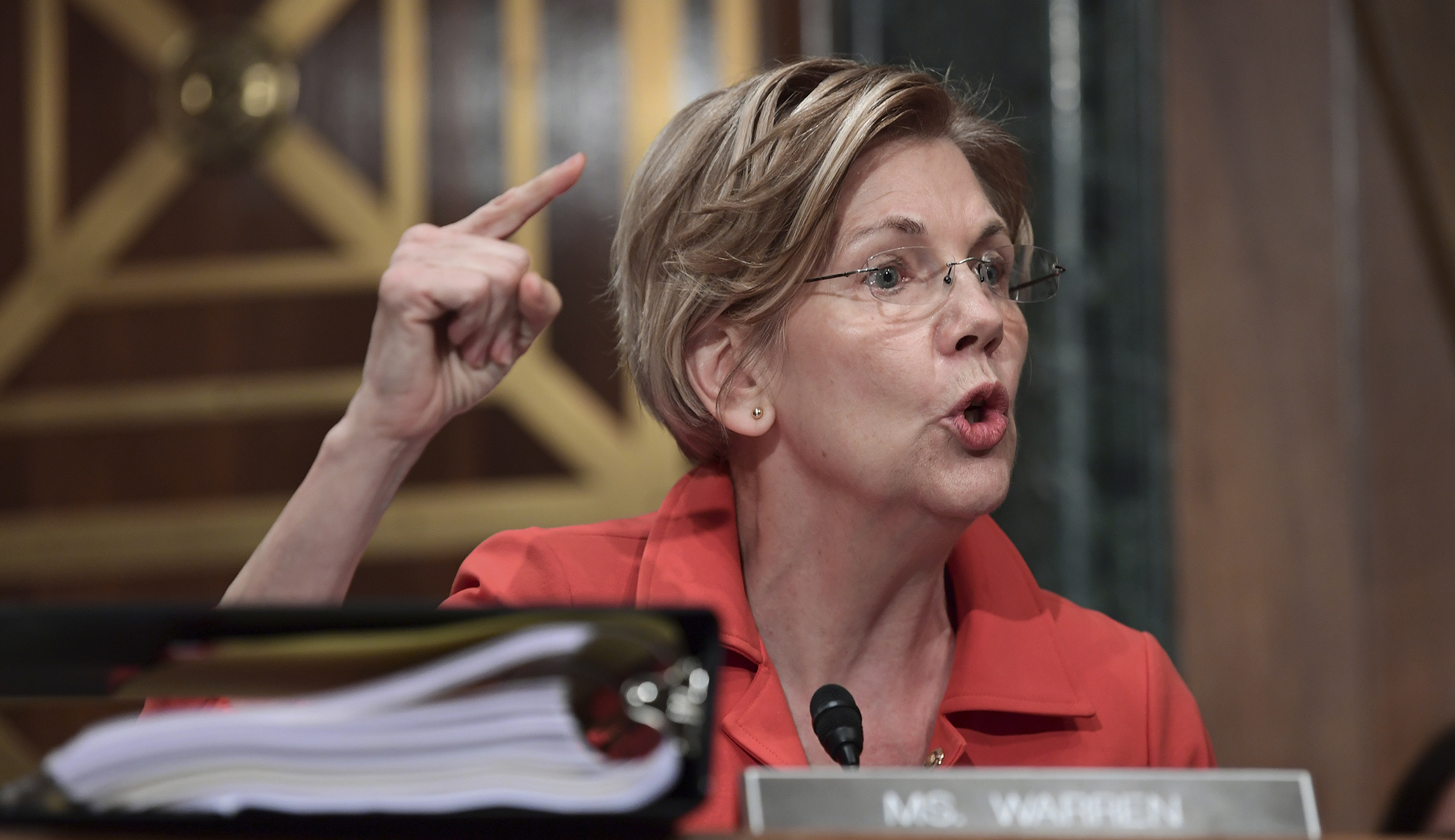 Elizabeth Warren: Wells Fargo executives must be marched out in handcuffs