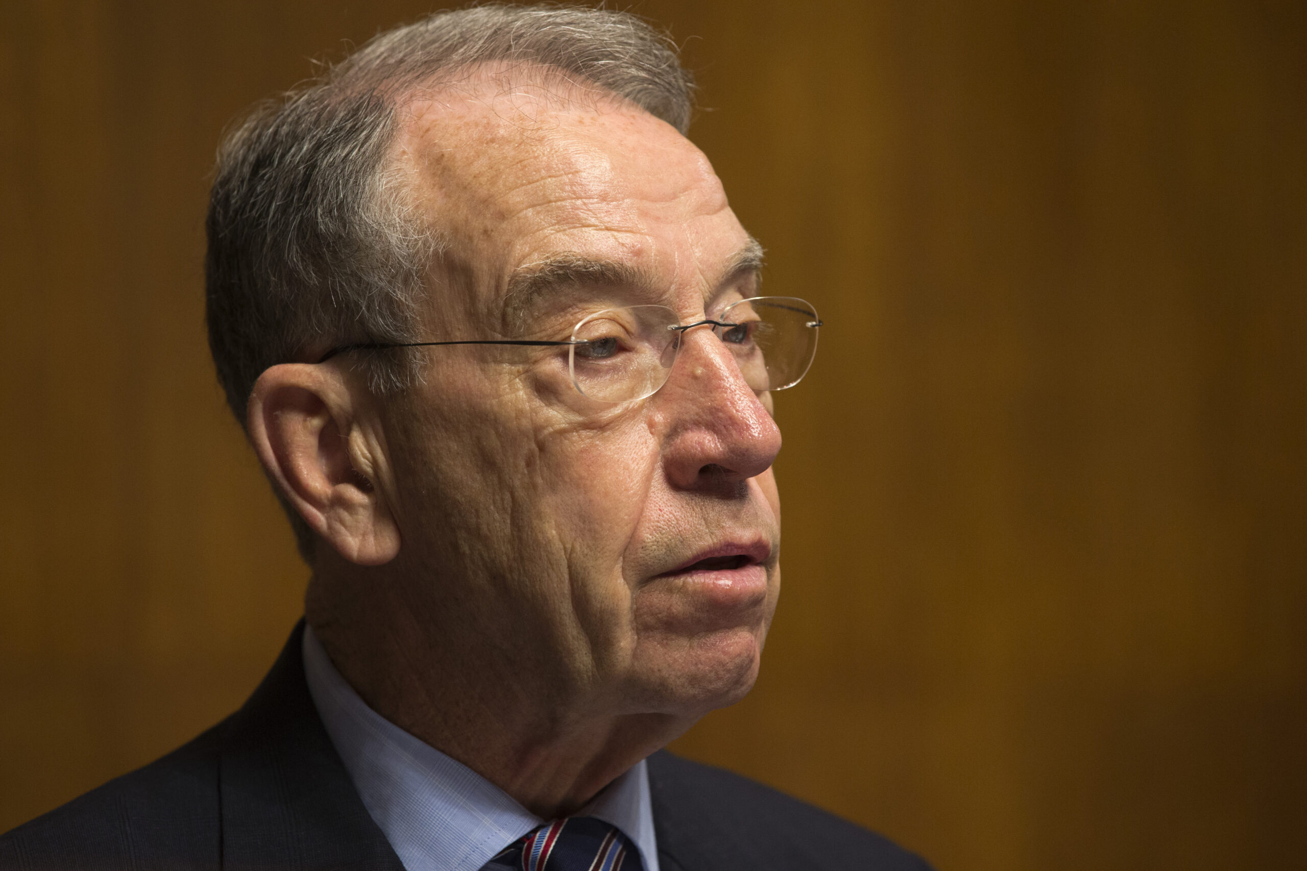 Grassley questions bank’s prison contract