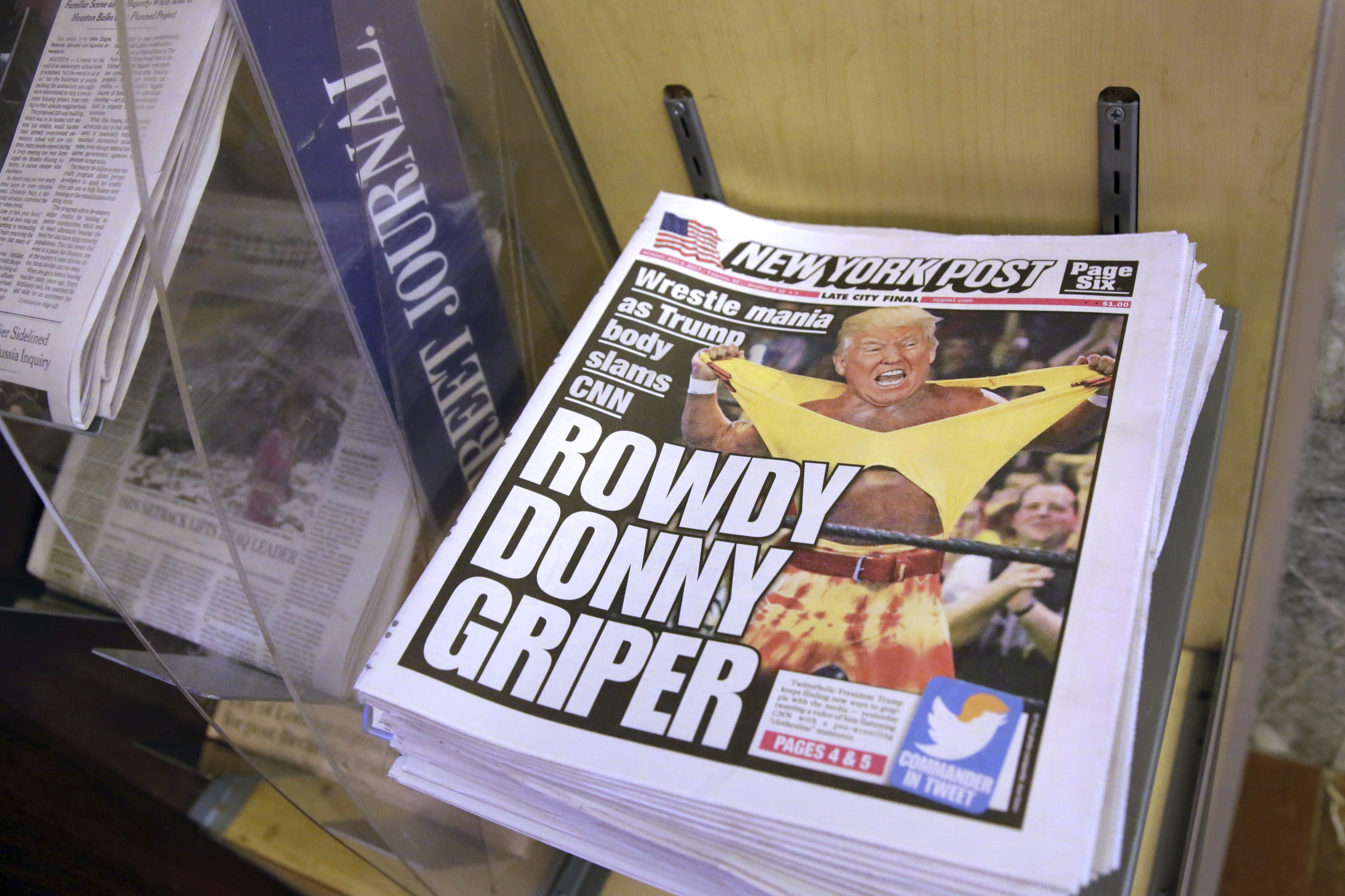 Poll: 6 of 10 disapprove of media’s coverage of Trump