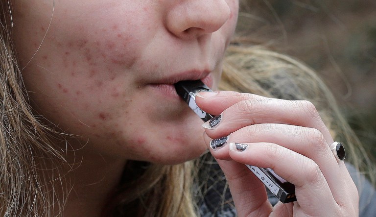 Over 2.5M teenagers currently use at least one tobacco product, survey shows