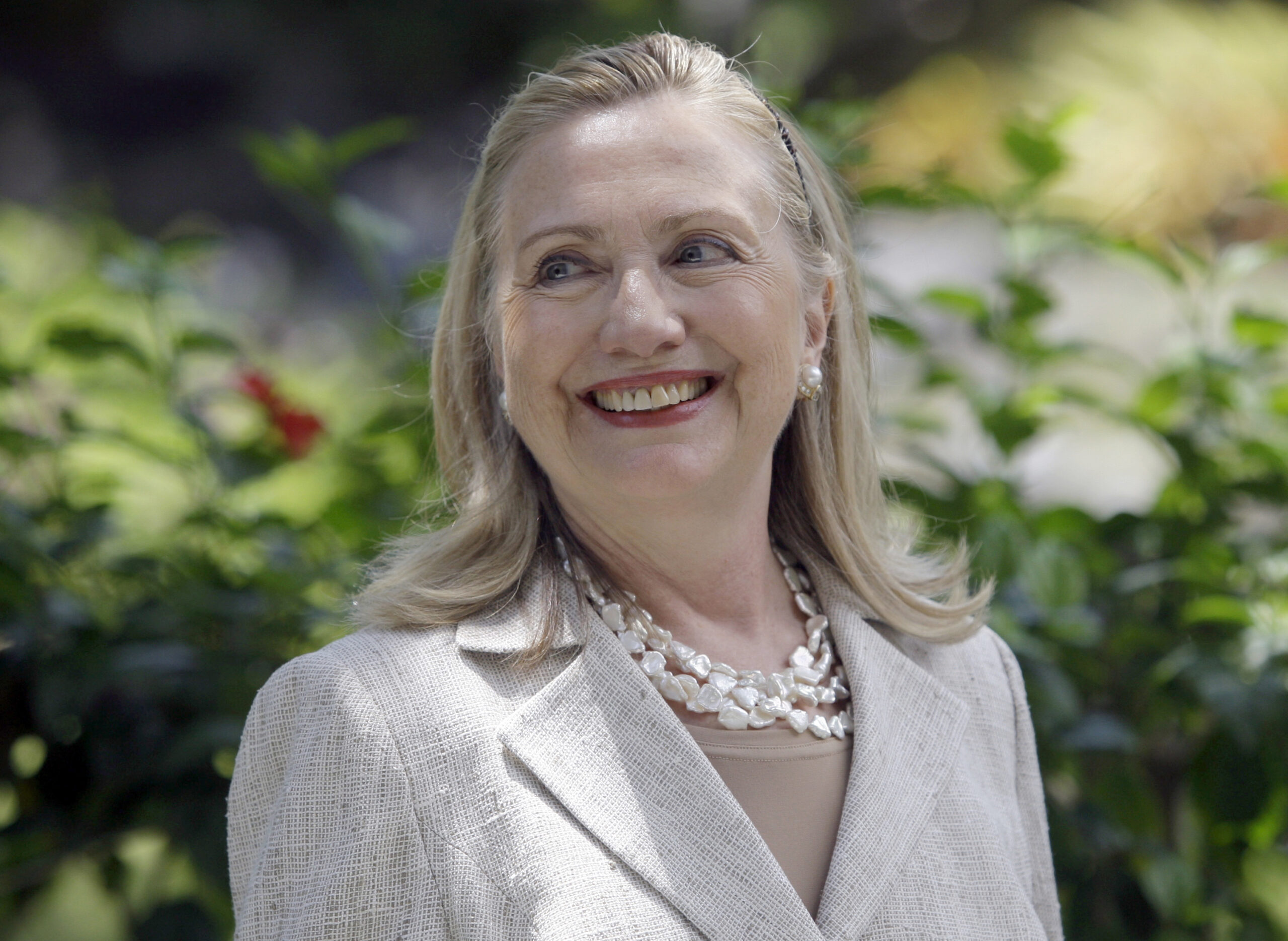 Clinton picks up major New Hampshire endorsement