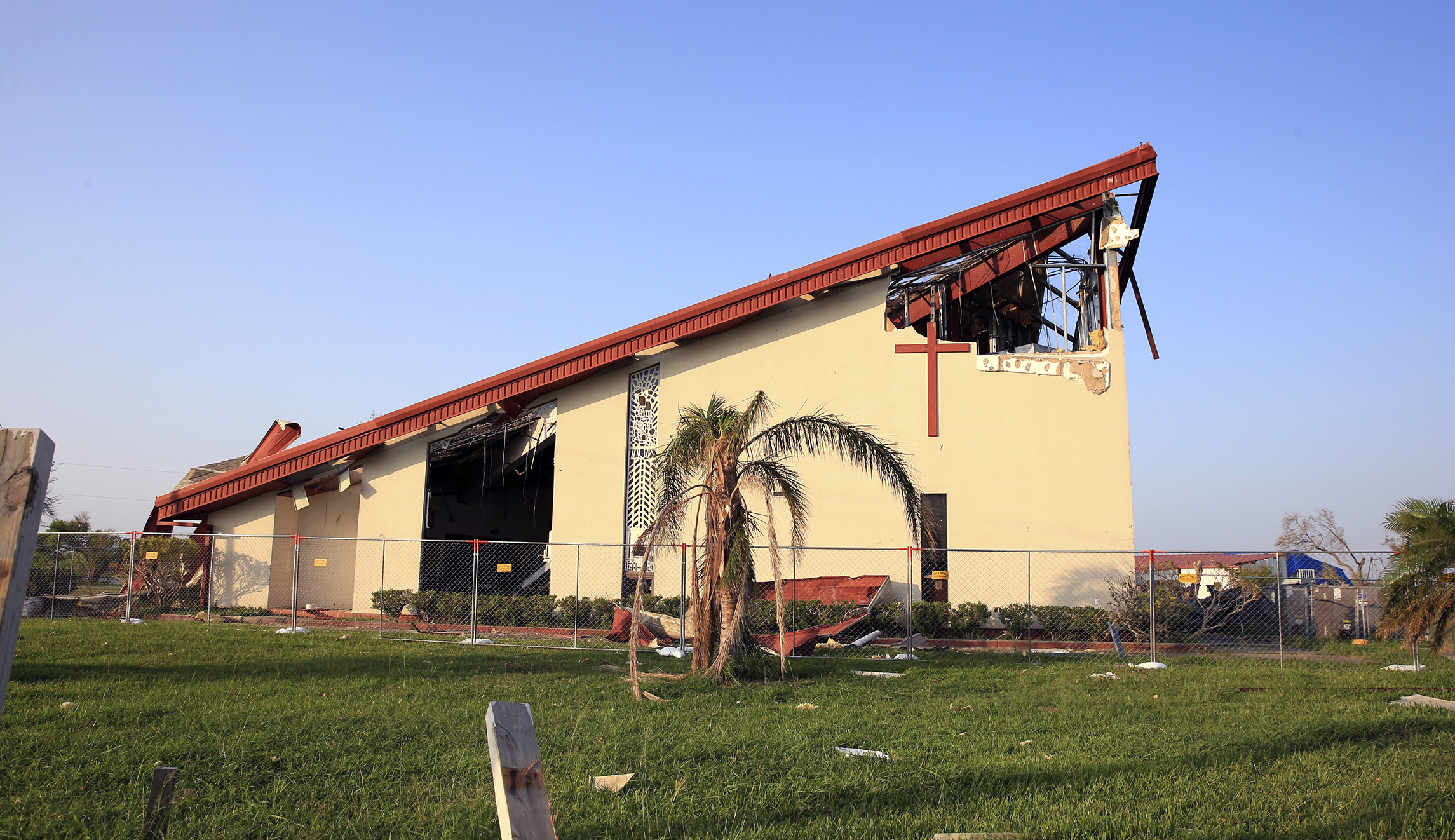 Gov. Greg Abbott writes Trump a letter requesting FEMA funding for Texas churches