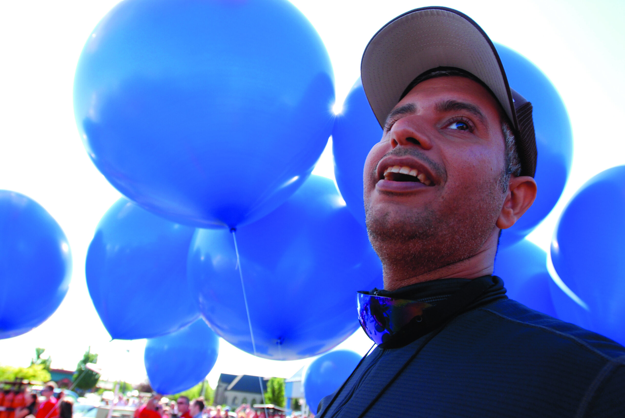 Weather stops tandem lawn chair balloon flight