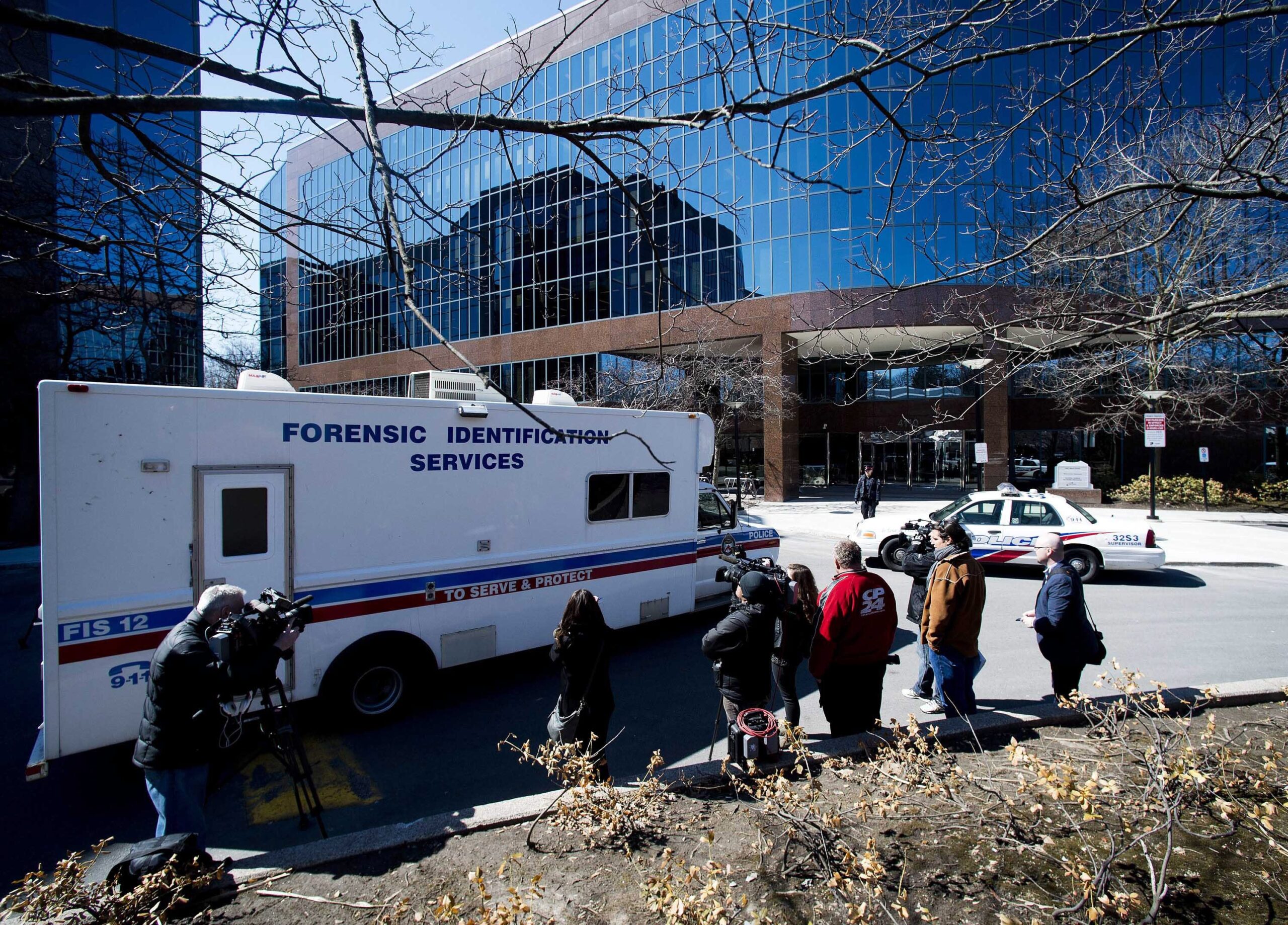 4 people stabbed at Canada office building