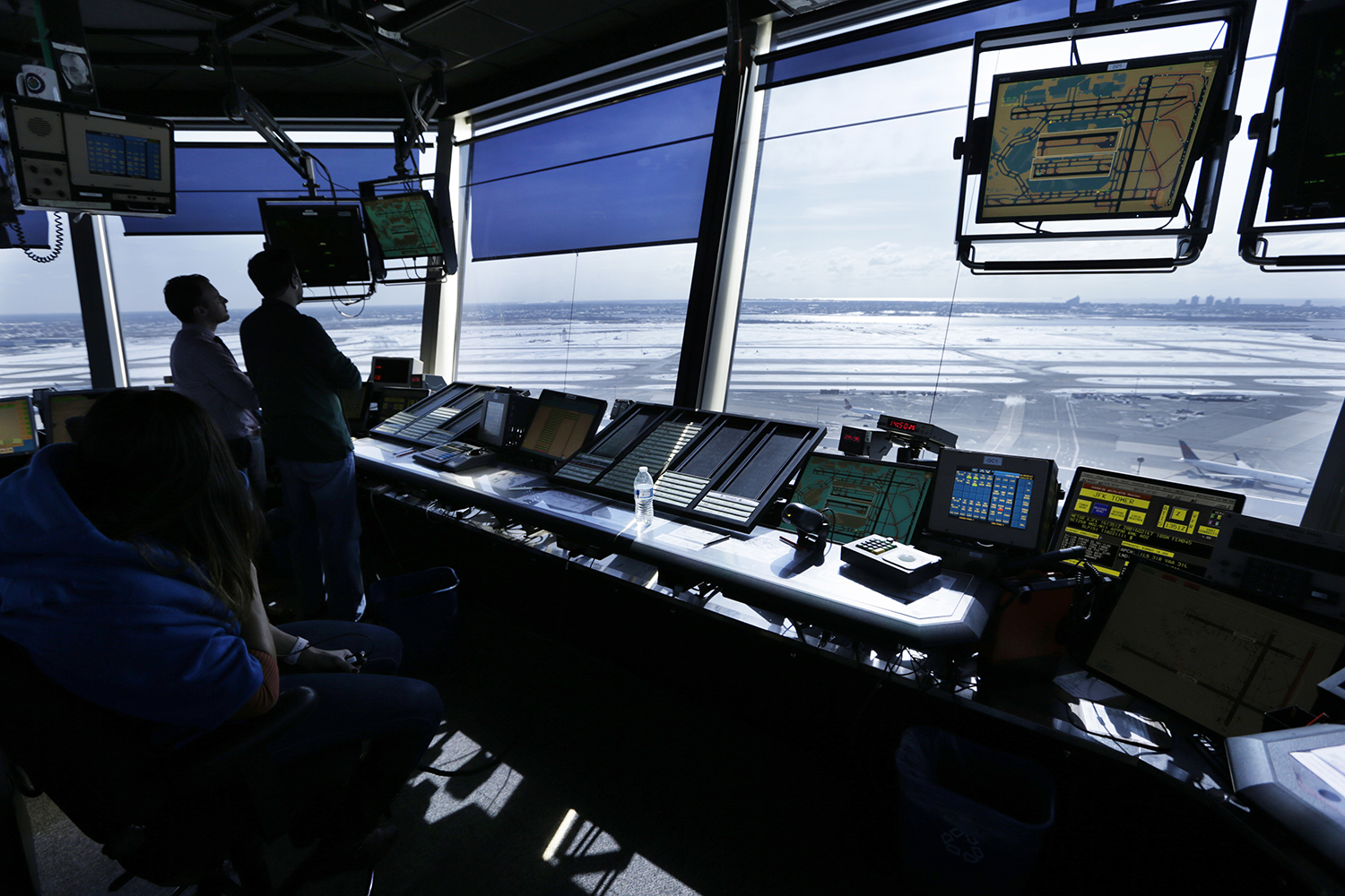 House panel takes up privatizing air traffic control