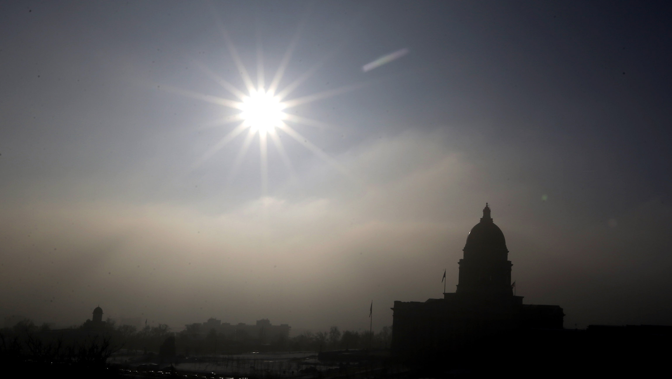 EPA issues rules to curb smog from fracking wells