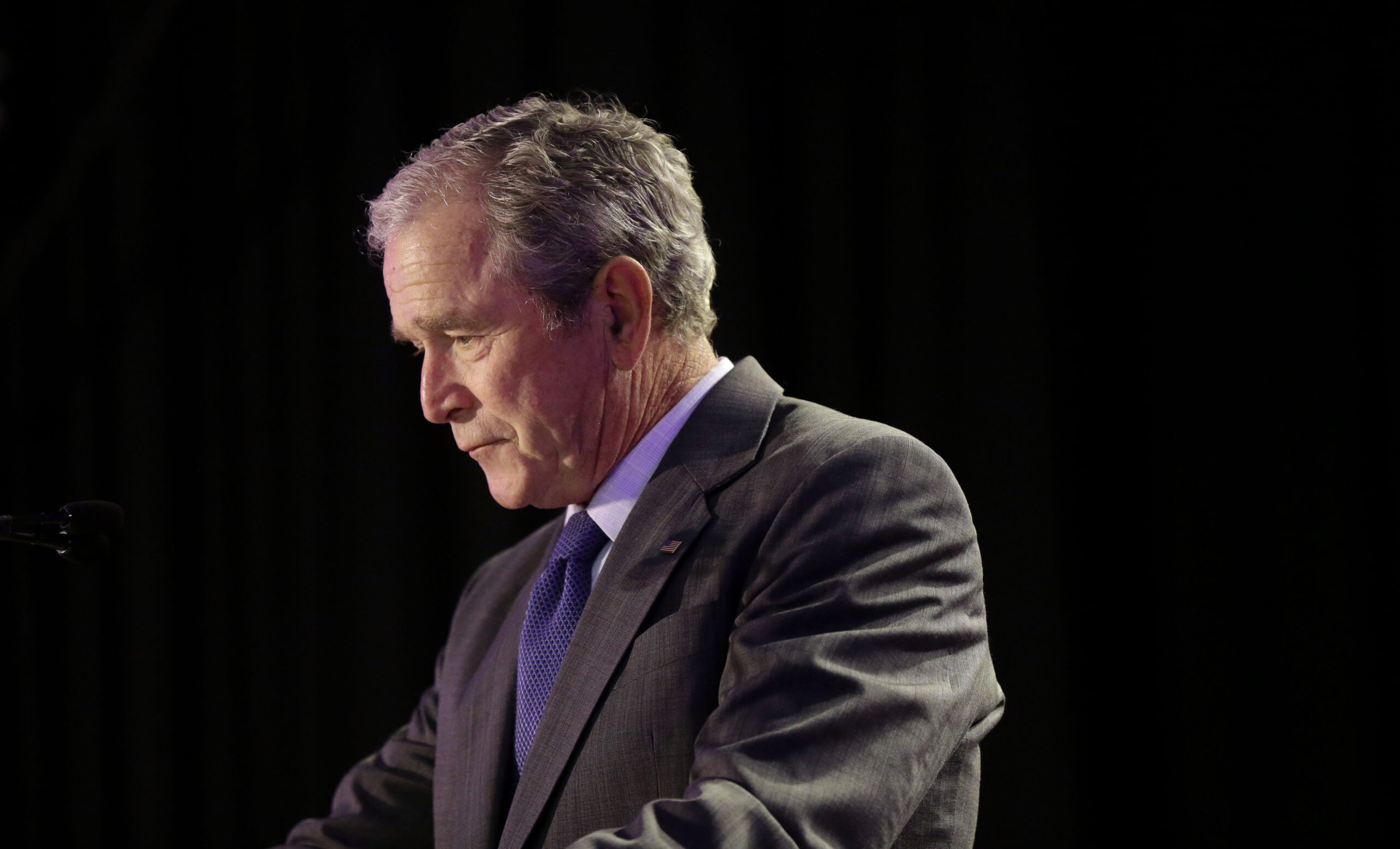 Byron York: While Bill Clinton rolls, George W. Bush unable, unwilling to help GOP