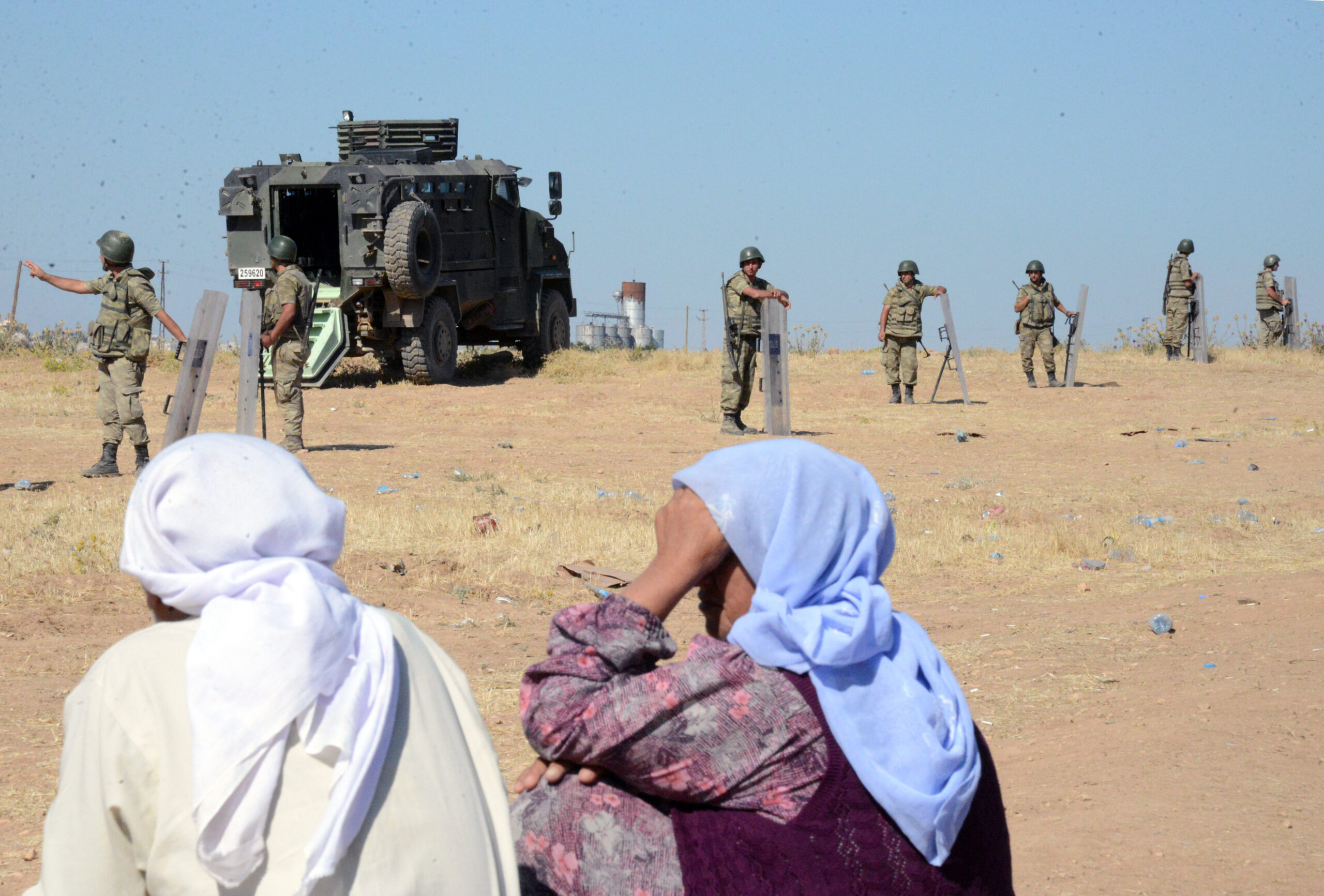 Kurds push ISIS out of Kobani
