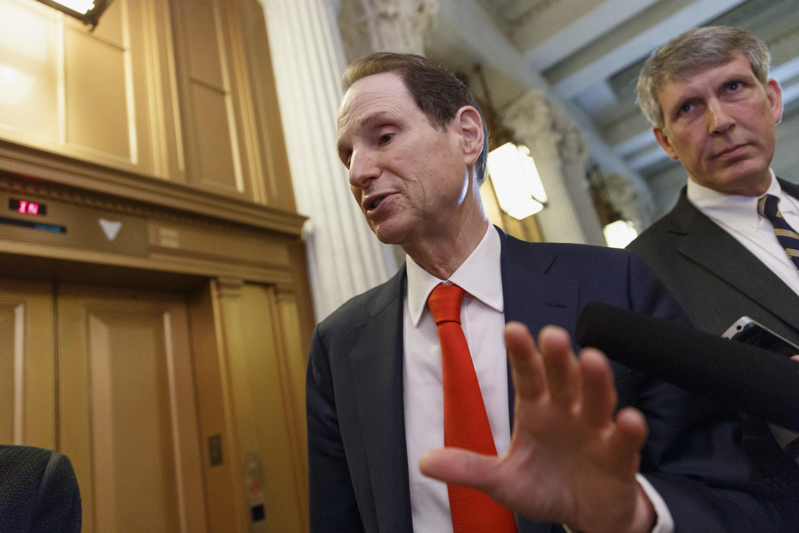 Wyden weighs subpoena over OPM breach