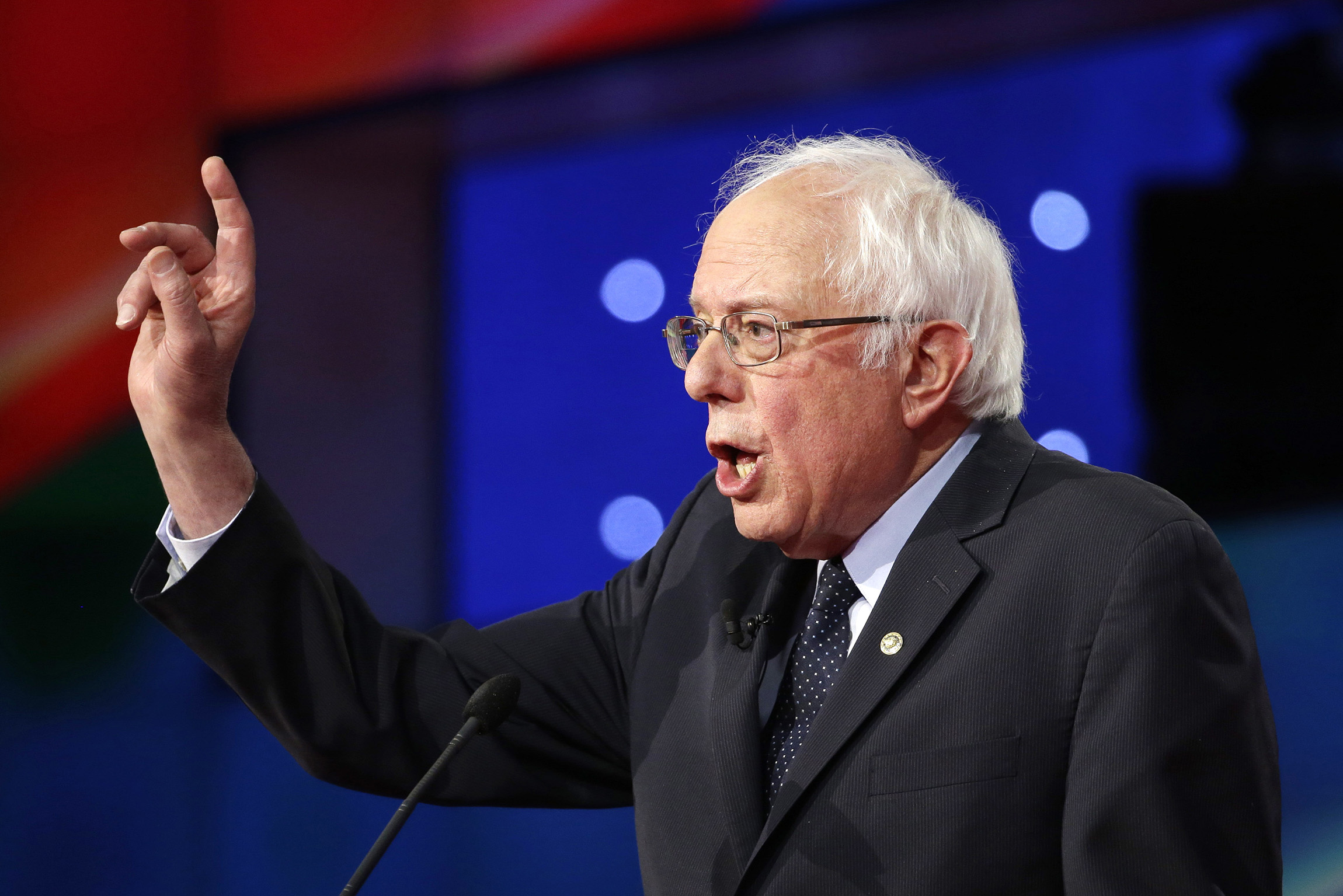 After Indiana win, Sanders calls for California debate
