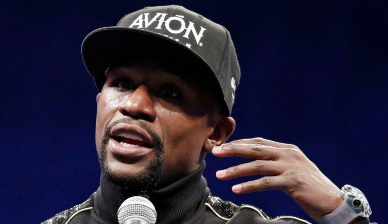 Champion boxer Floyd Mayweather Jr. defended President Trump's so-called "locker room banter," saying that's how "real men speak."